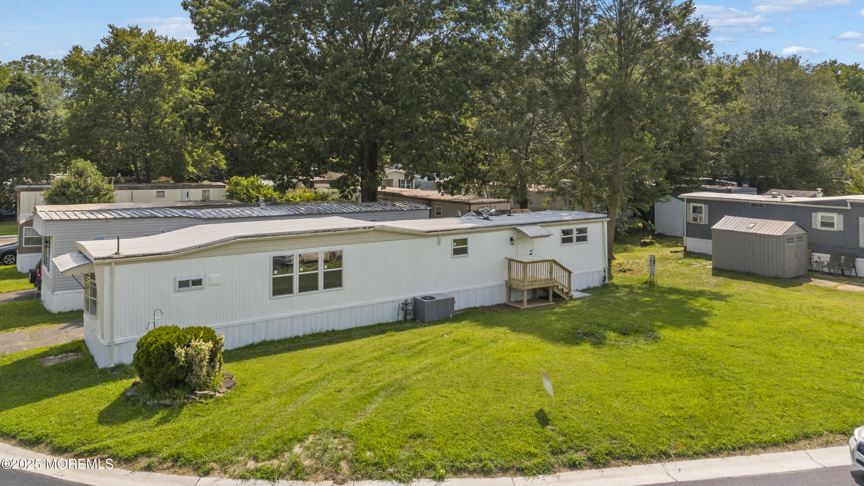 18 Larisa Lane