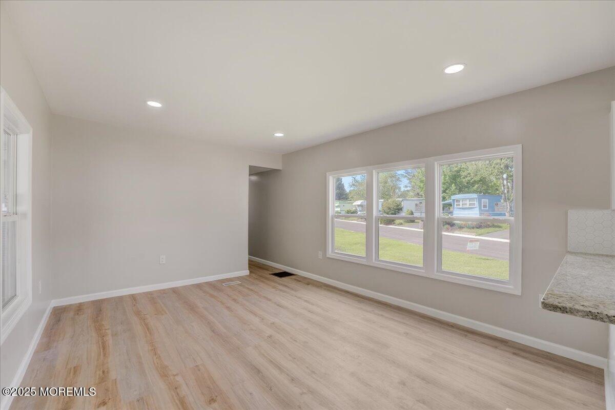 18 Larisa Lane
