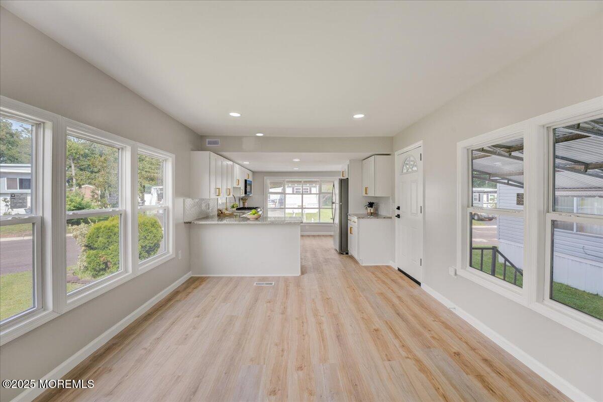 18 Larisa Lane