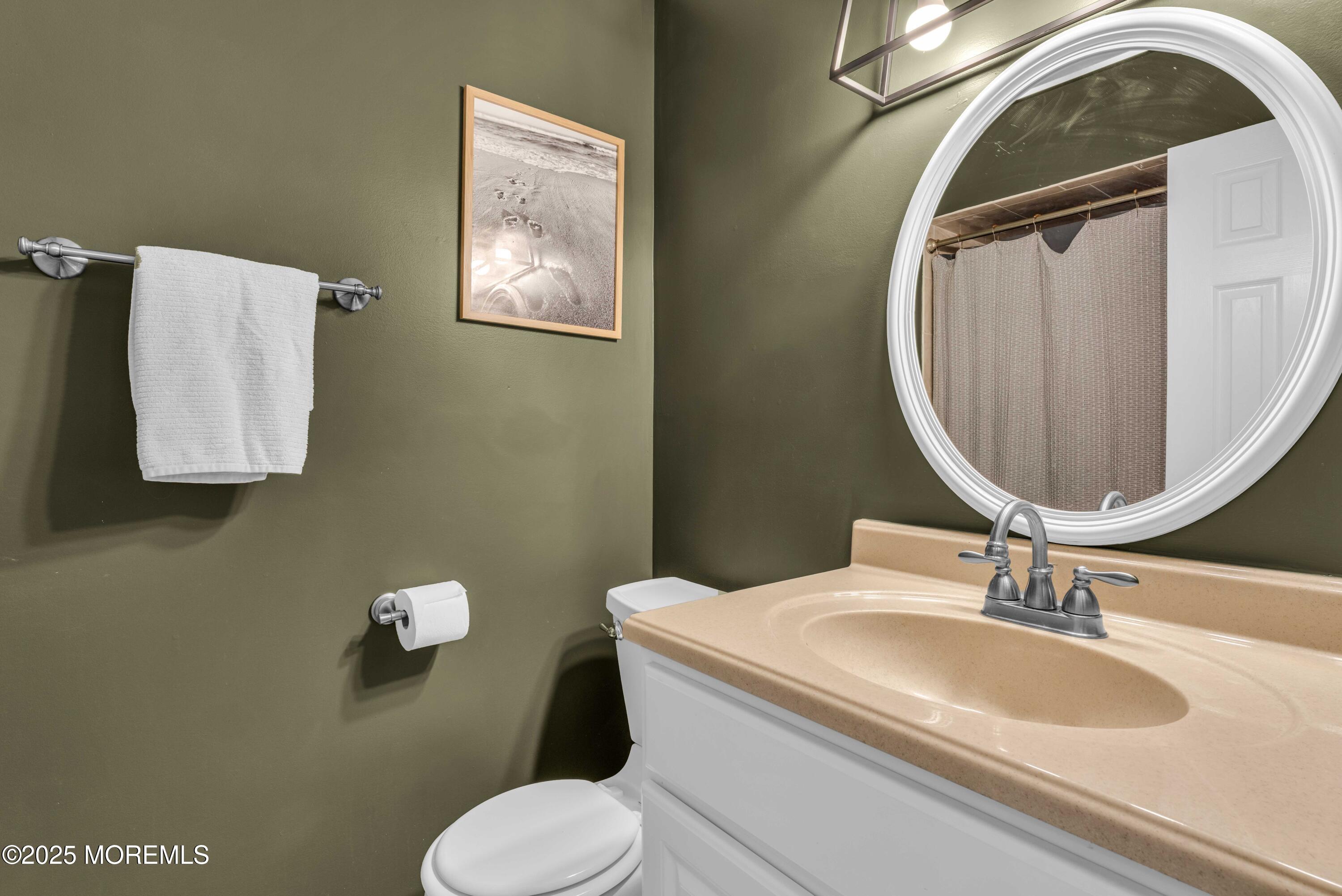 646 Ridgeview Court 646