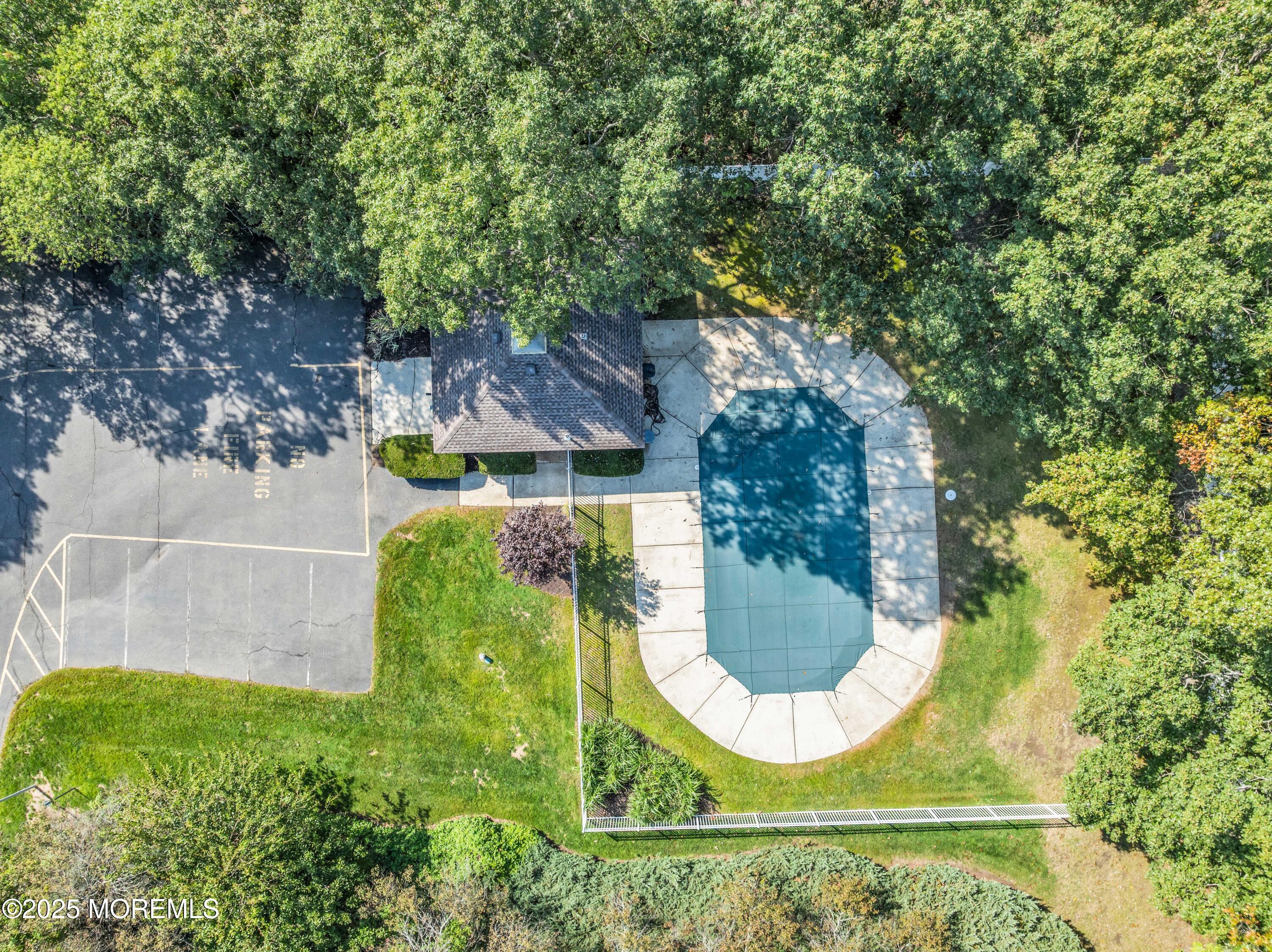 646 Ridgeview Court 646