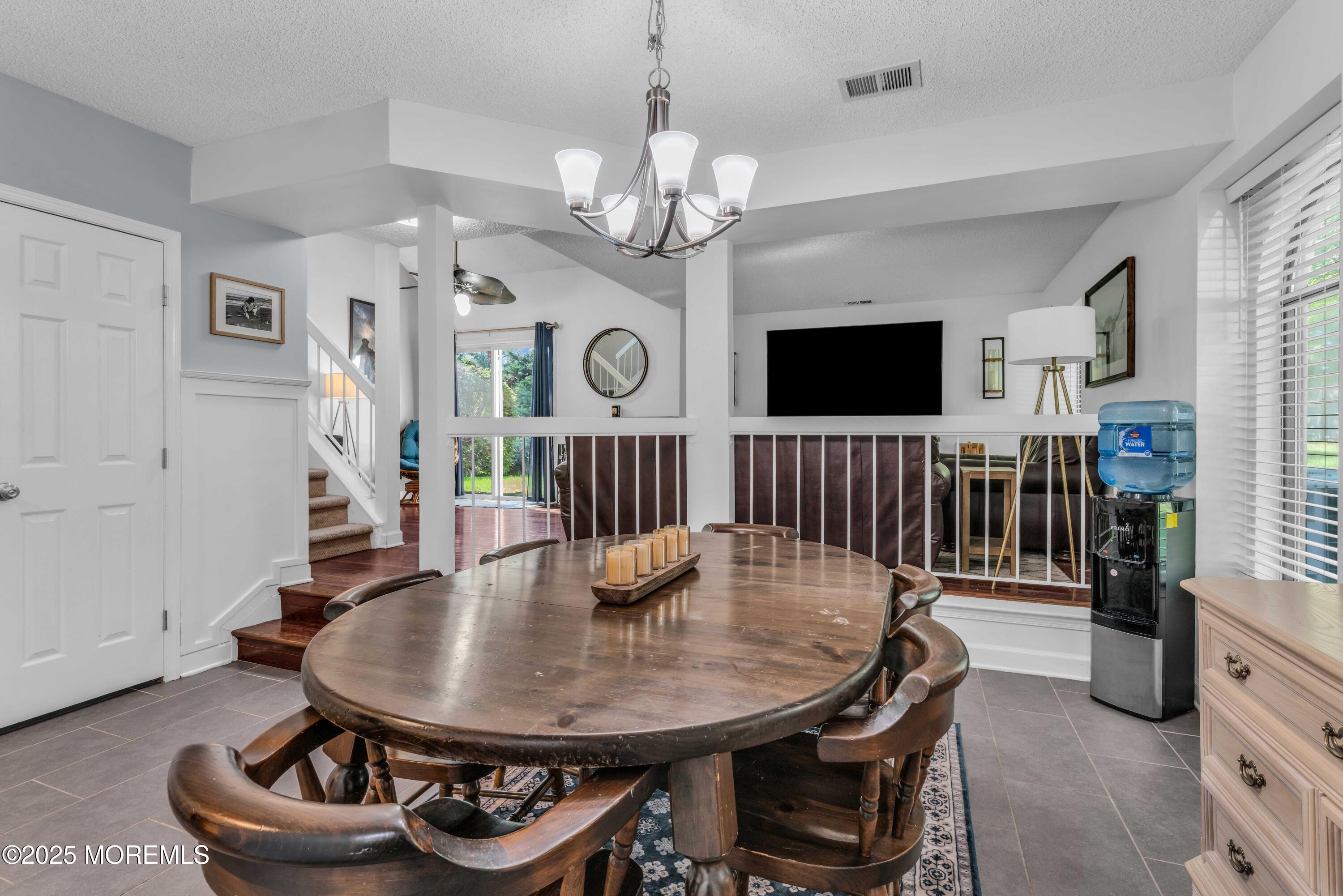 646 Ridgeview Court 646