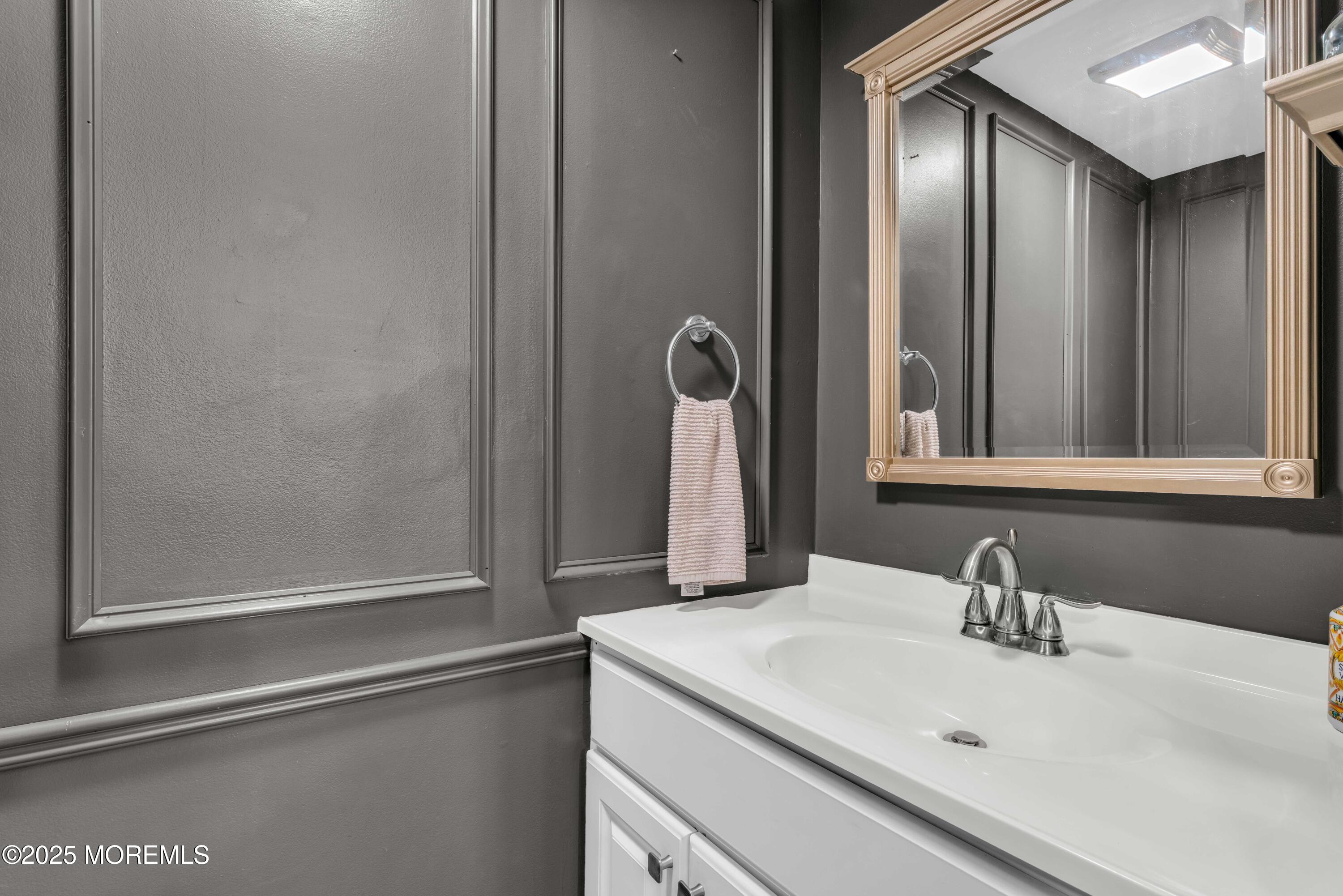 646 Ridgeview Court 646