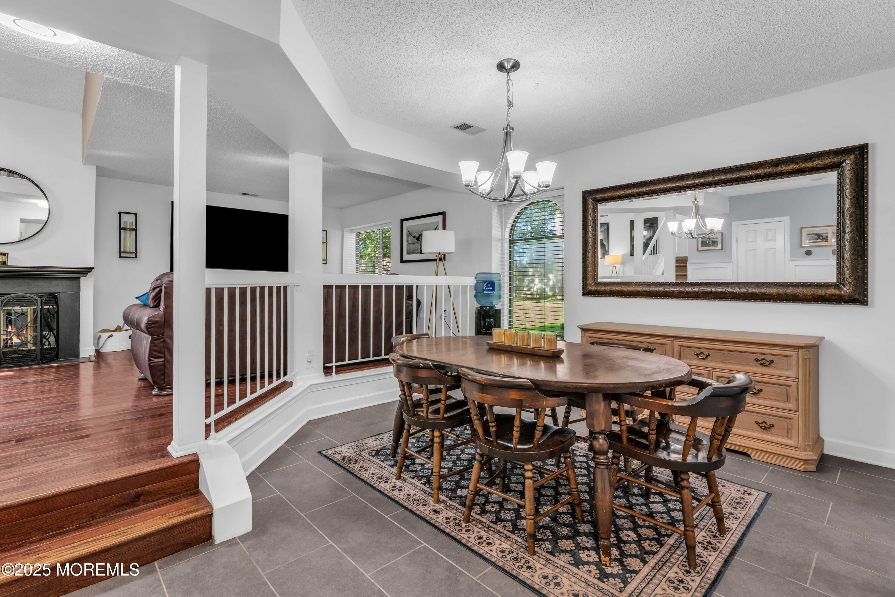 646 Ridgeview Court 646