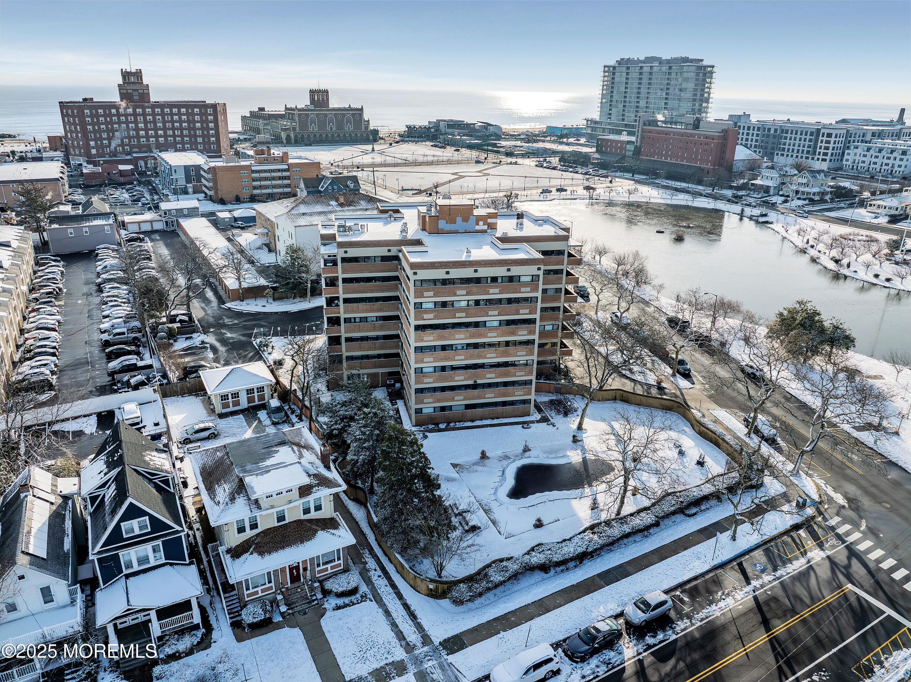 321 Sunset Avenue 3H