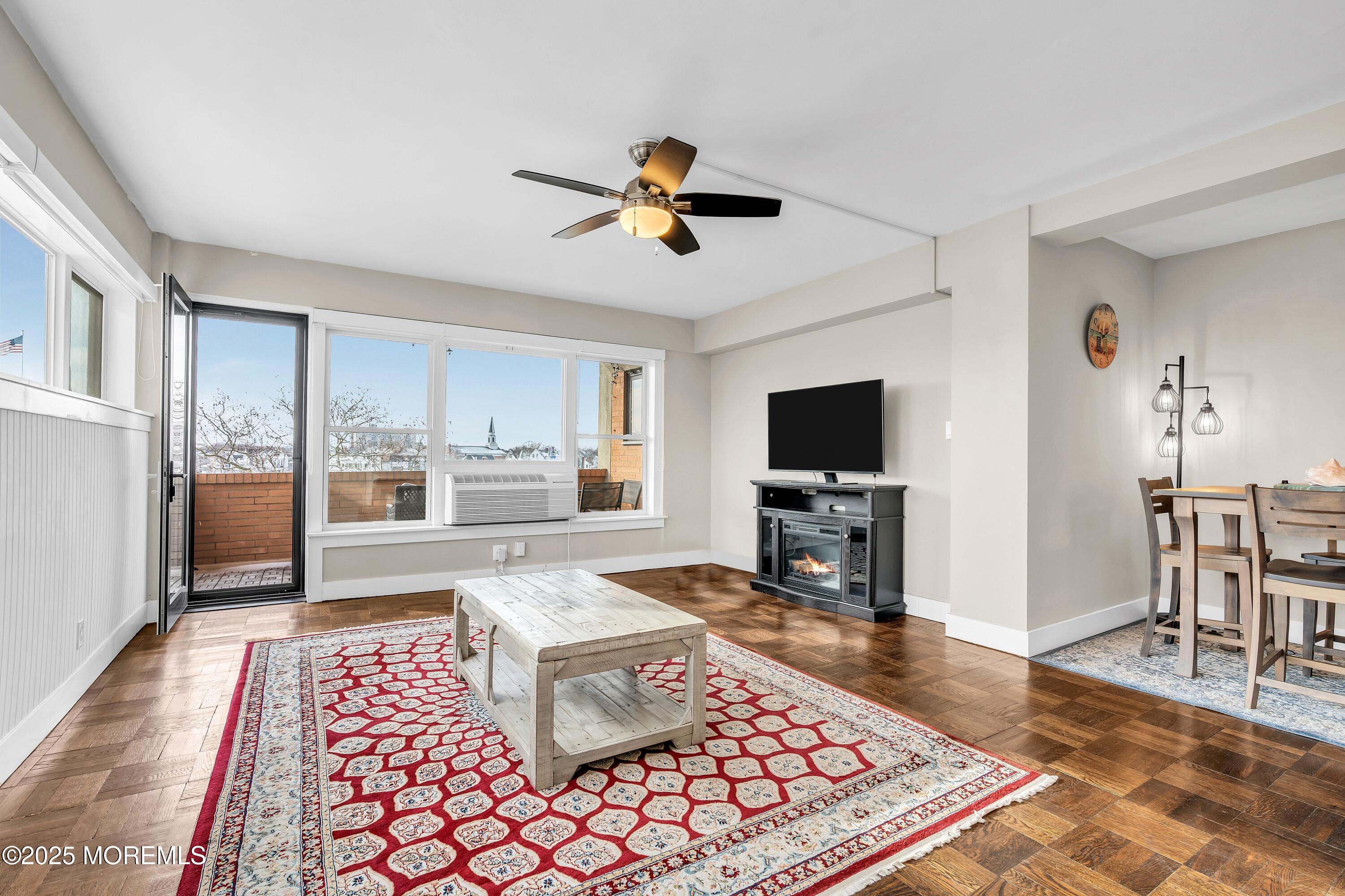 321 Sunset Avenue 3H