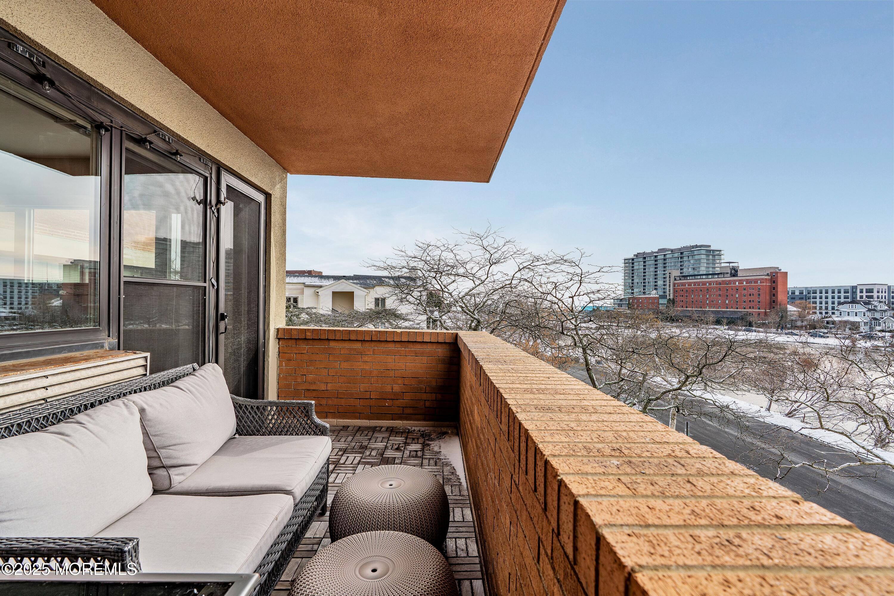 321 Sunset Avenue 3H