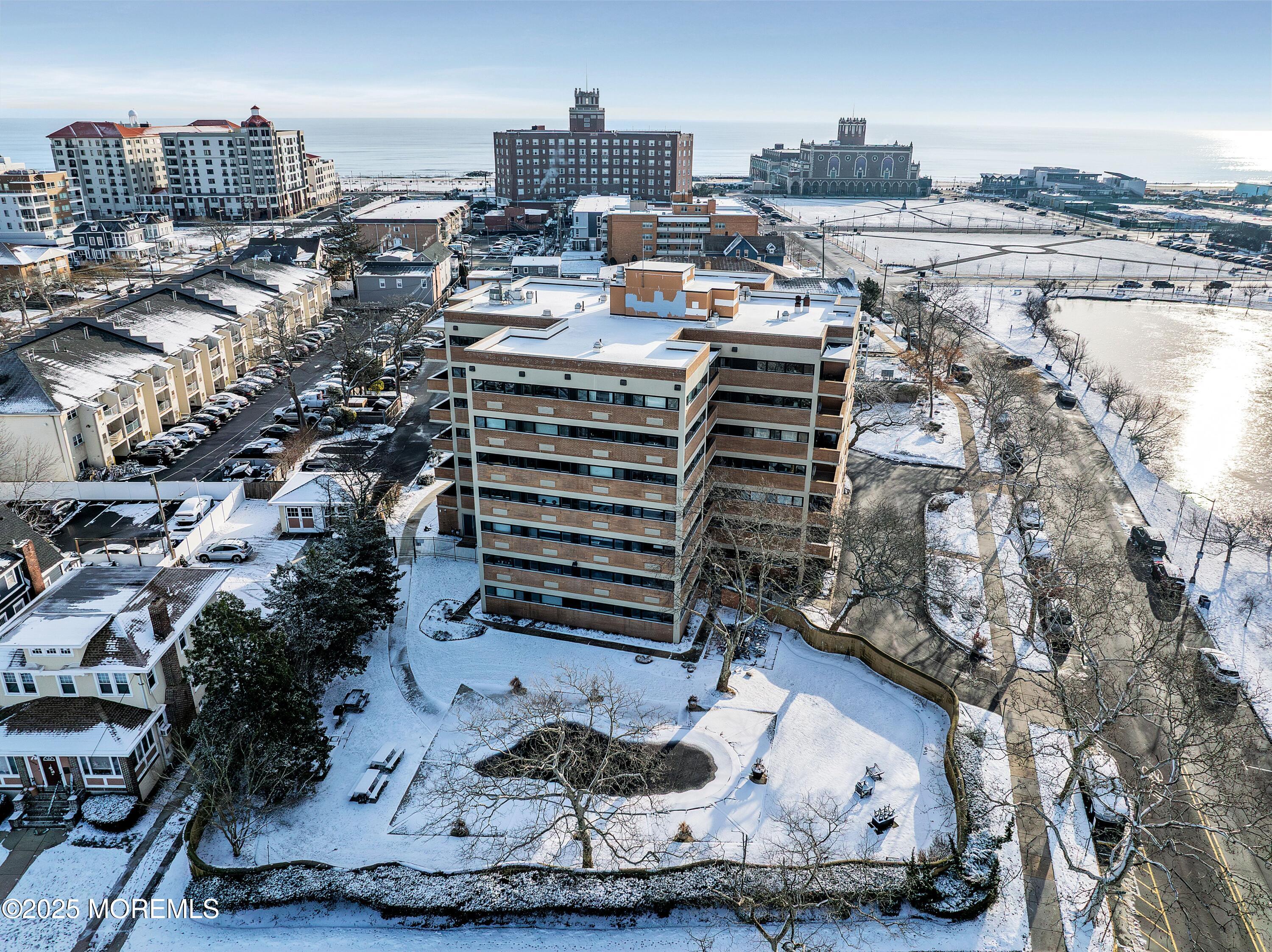 321 Sunset Avenue 3H