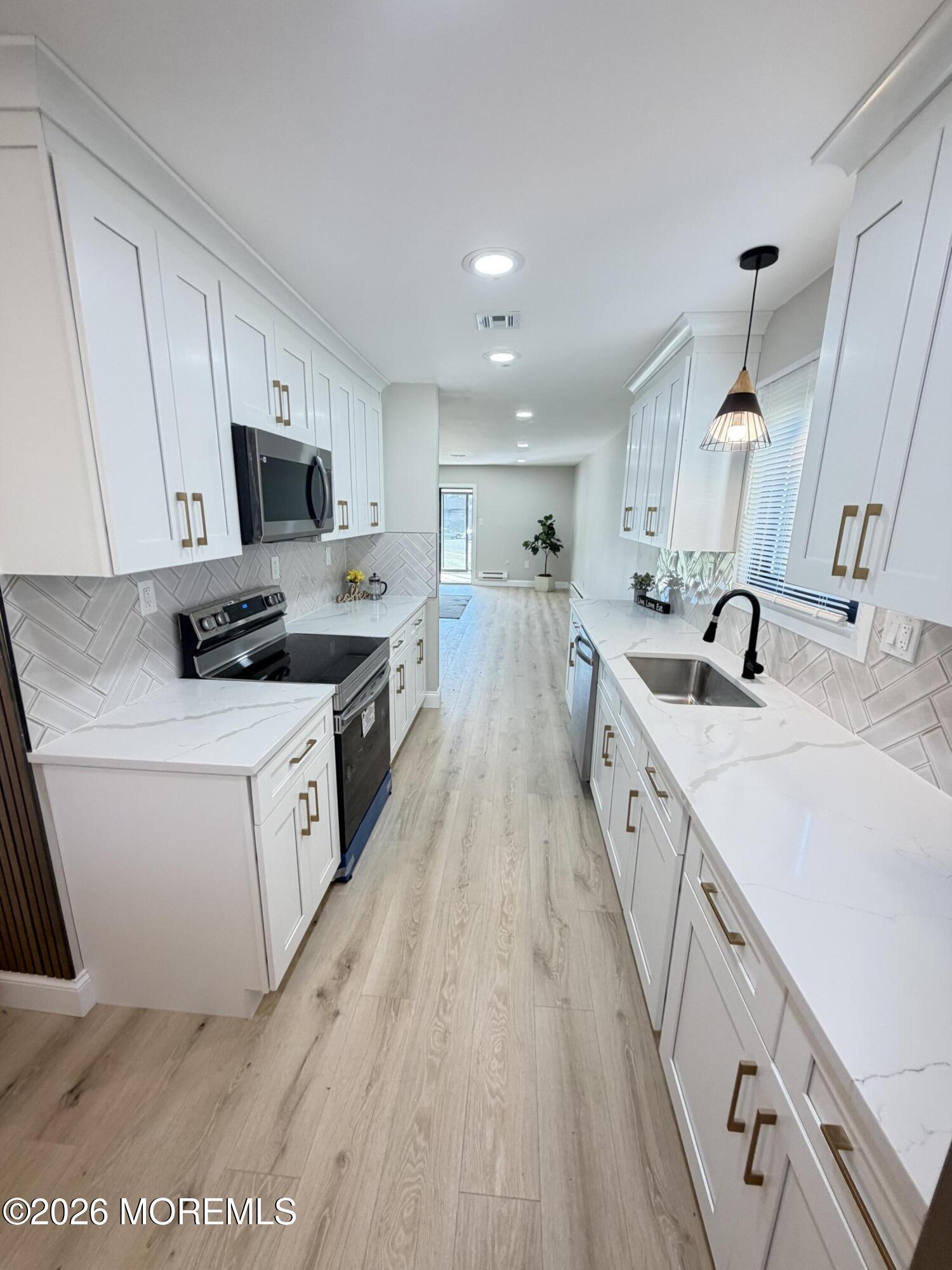 81 Amberly Drive B