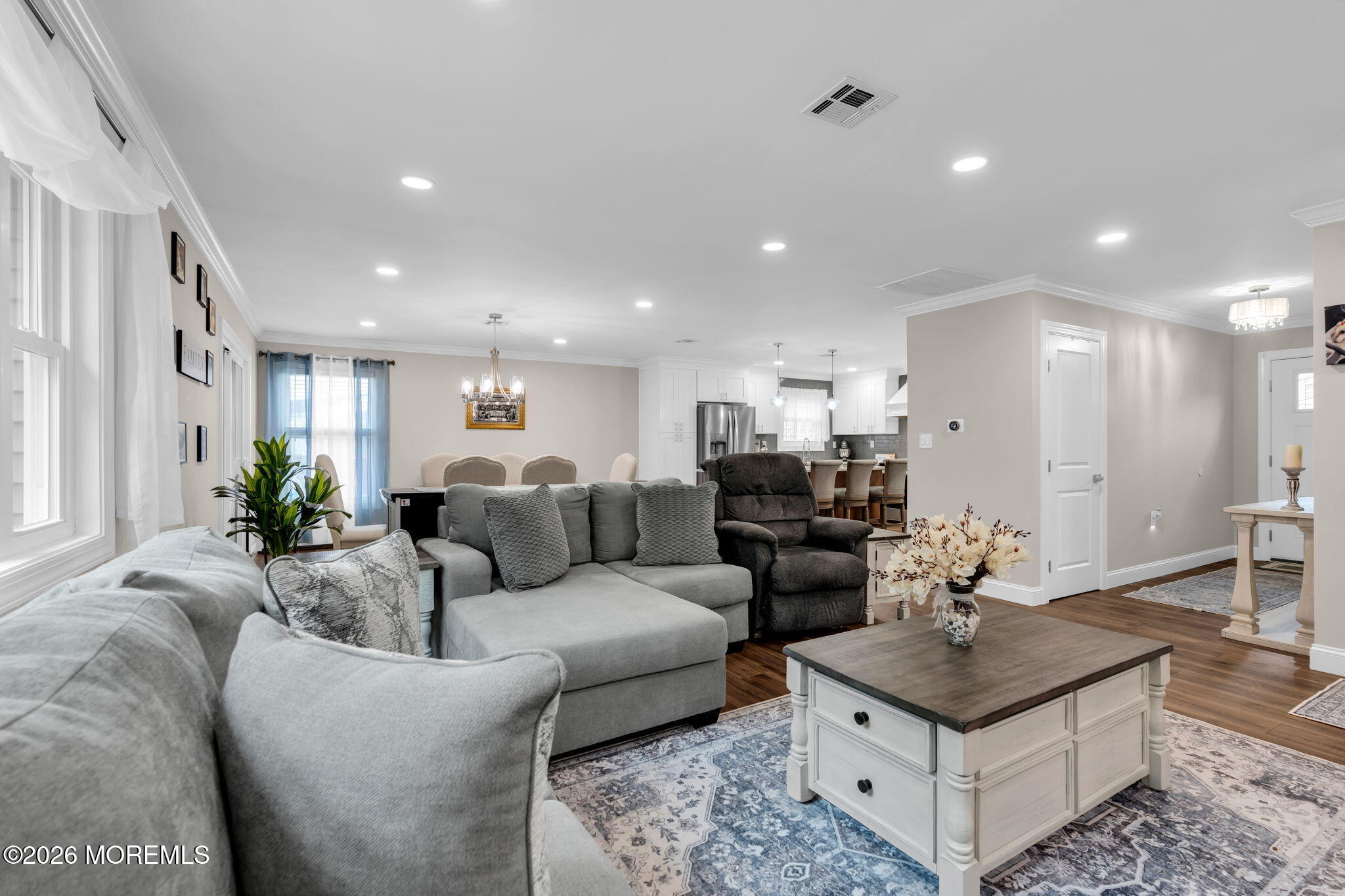 10 Point Blanche Court