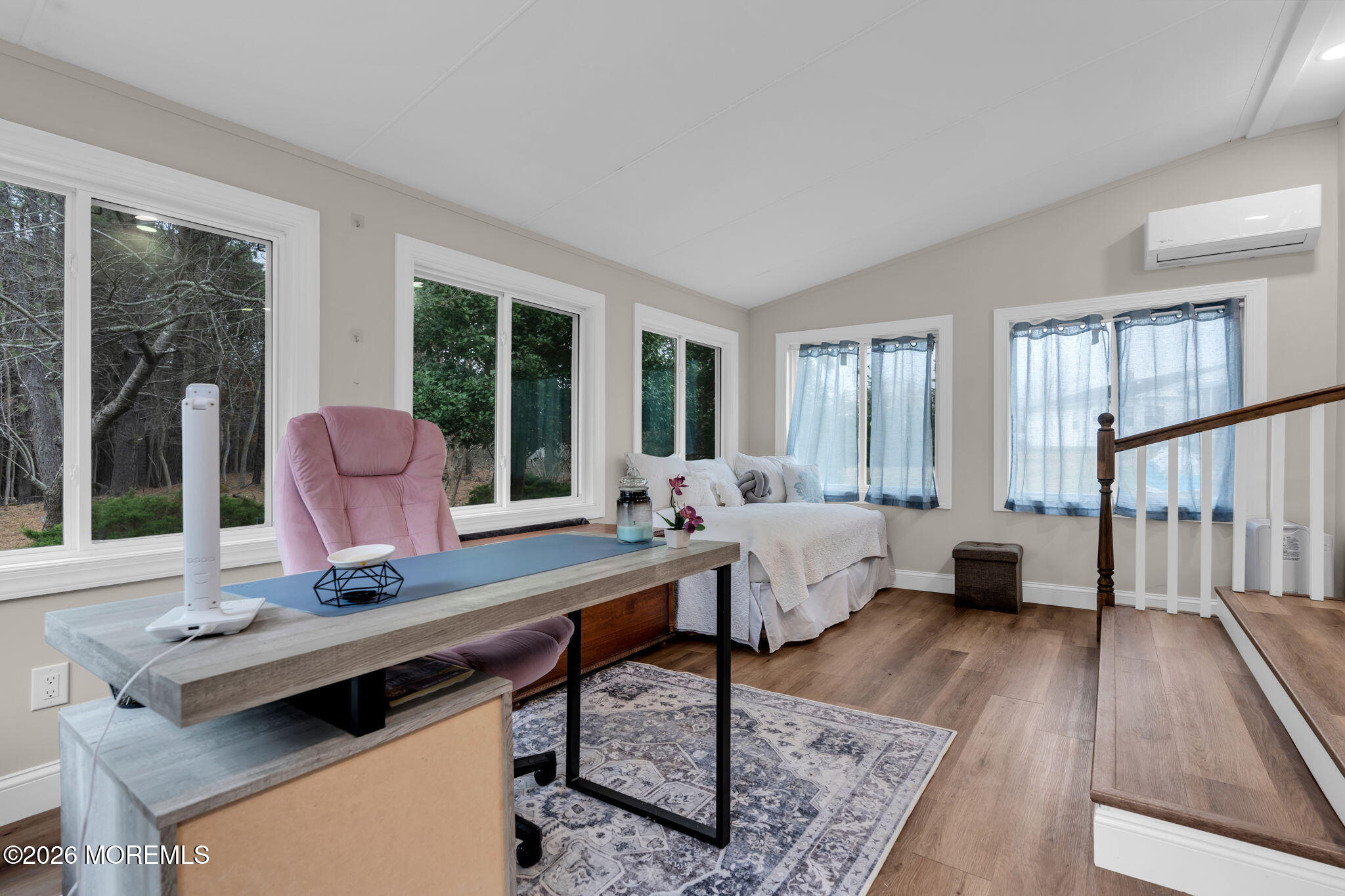 10 Point Blanche Court