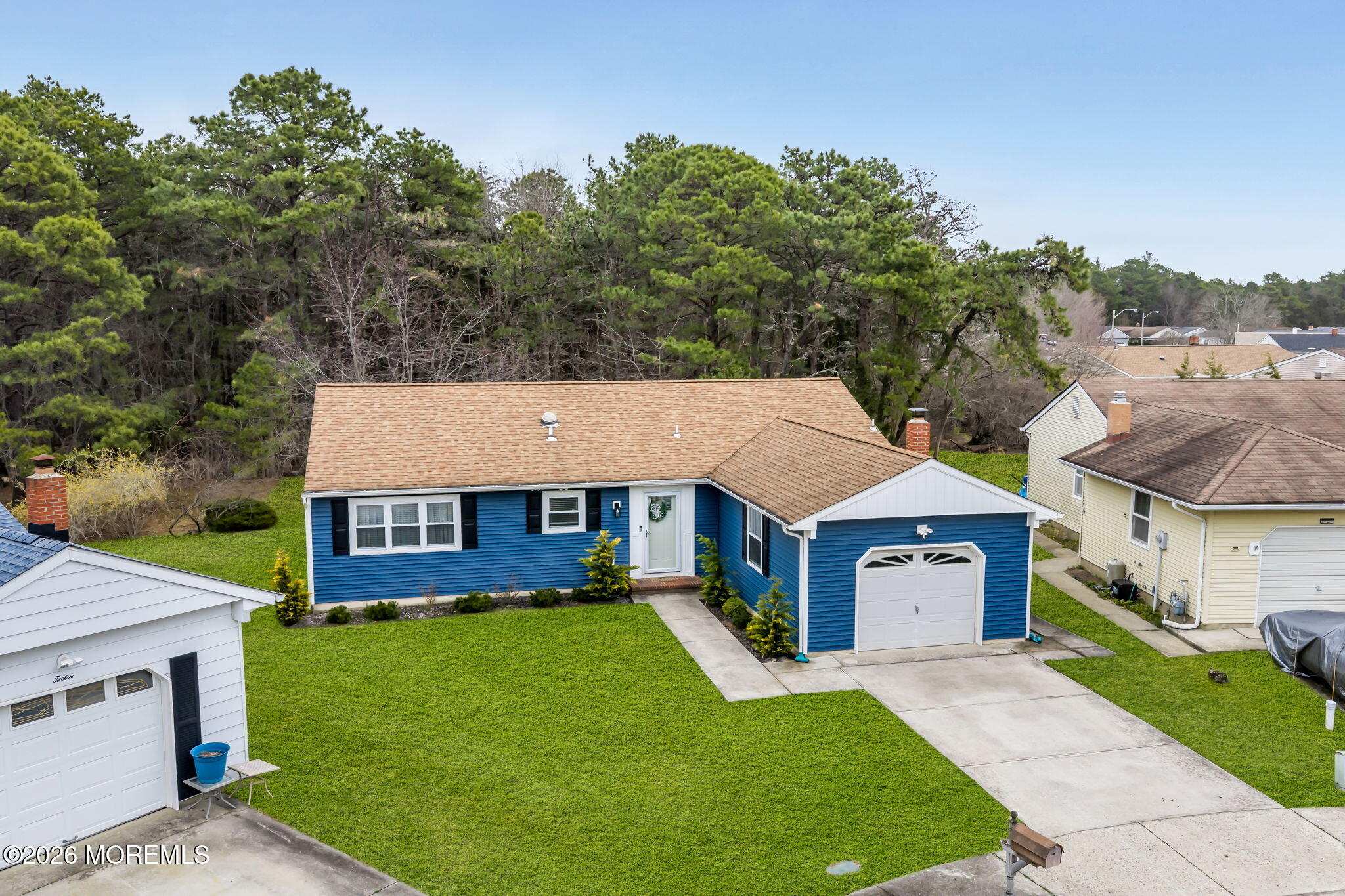 10 Point Blanche Court