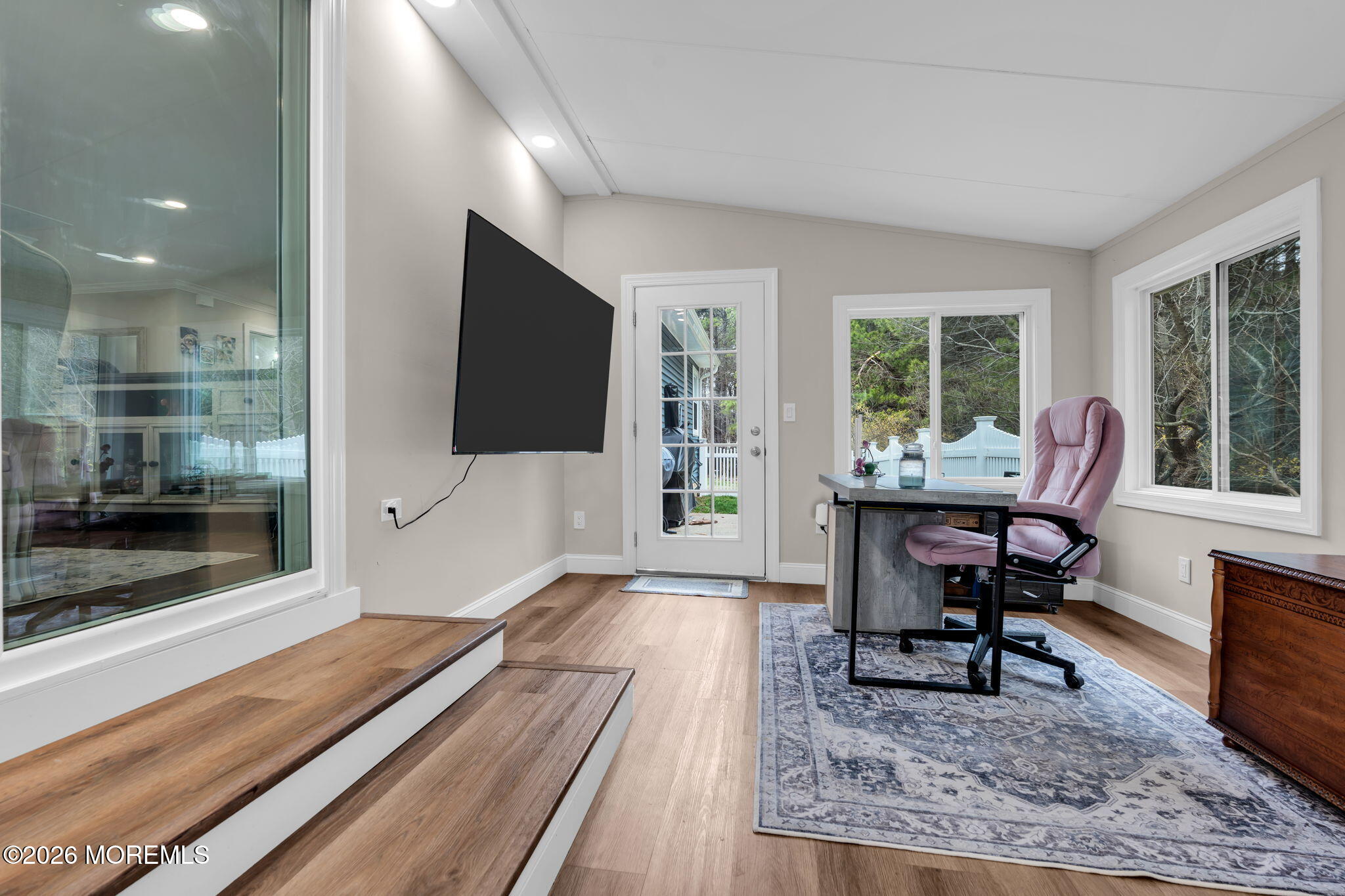 10 Point Blanche Court