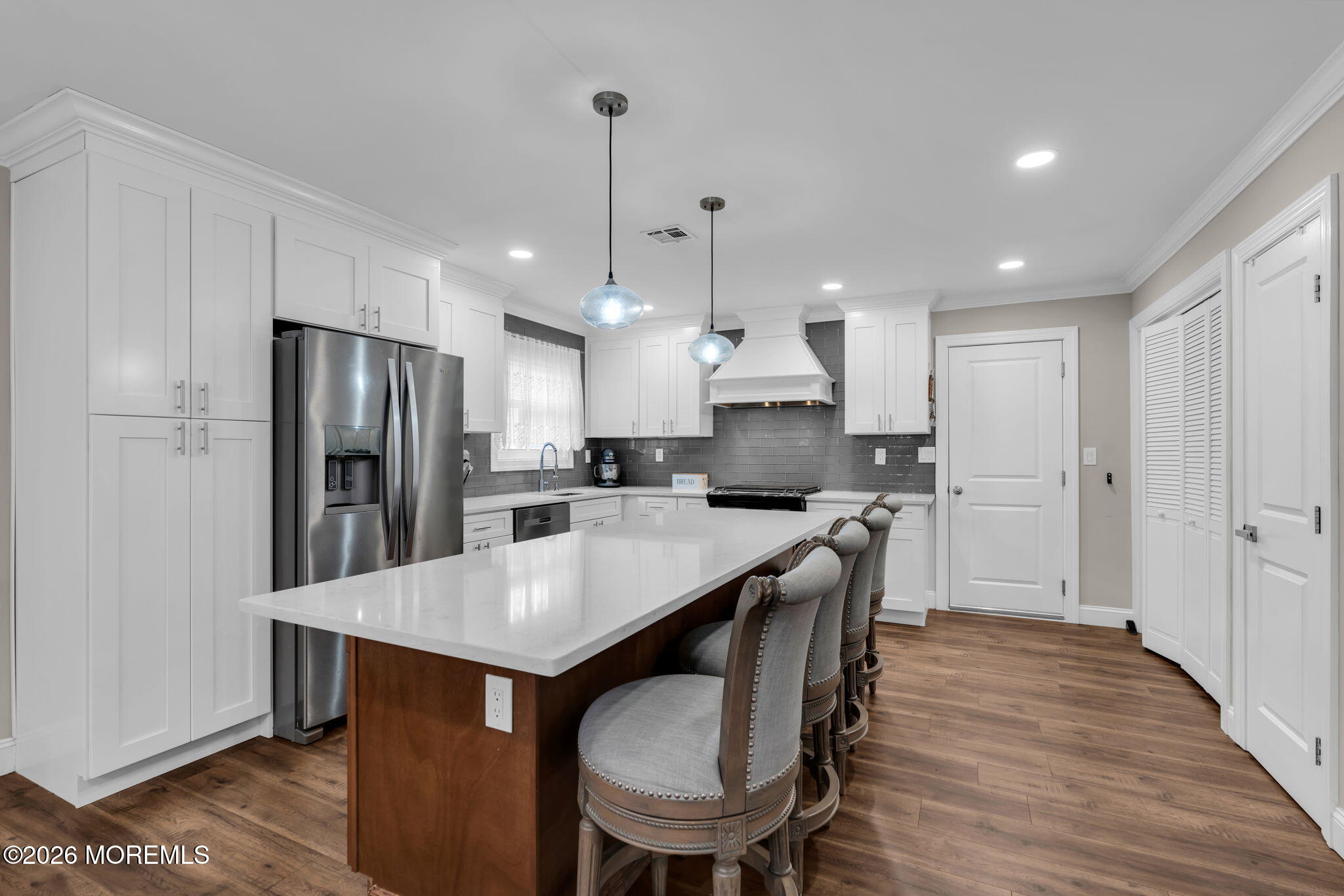 10 Point Blanche Court