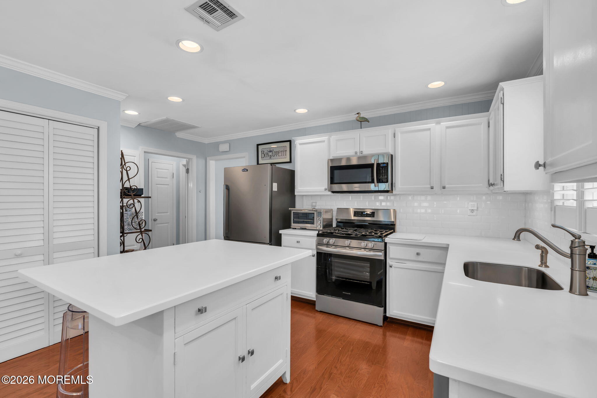 19 Redhook Bay Drive