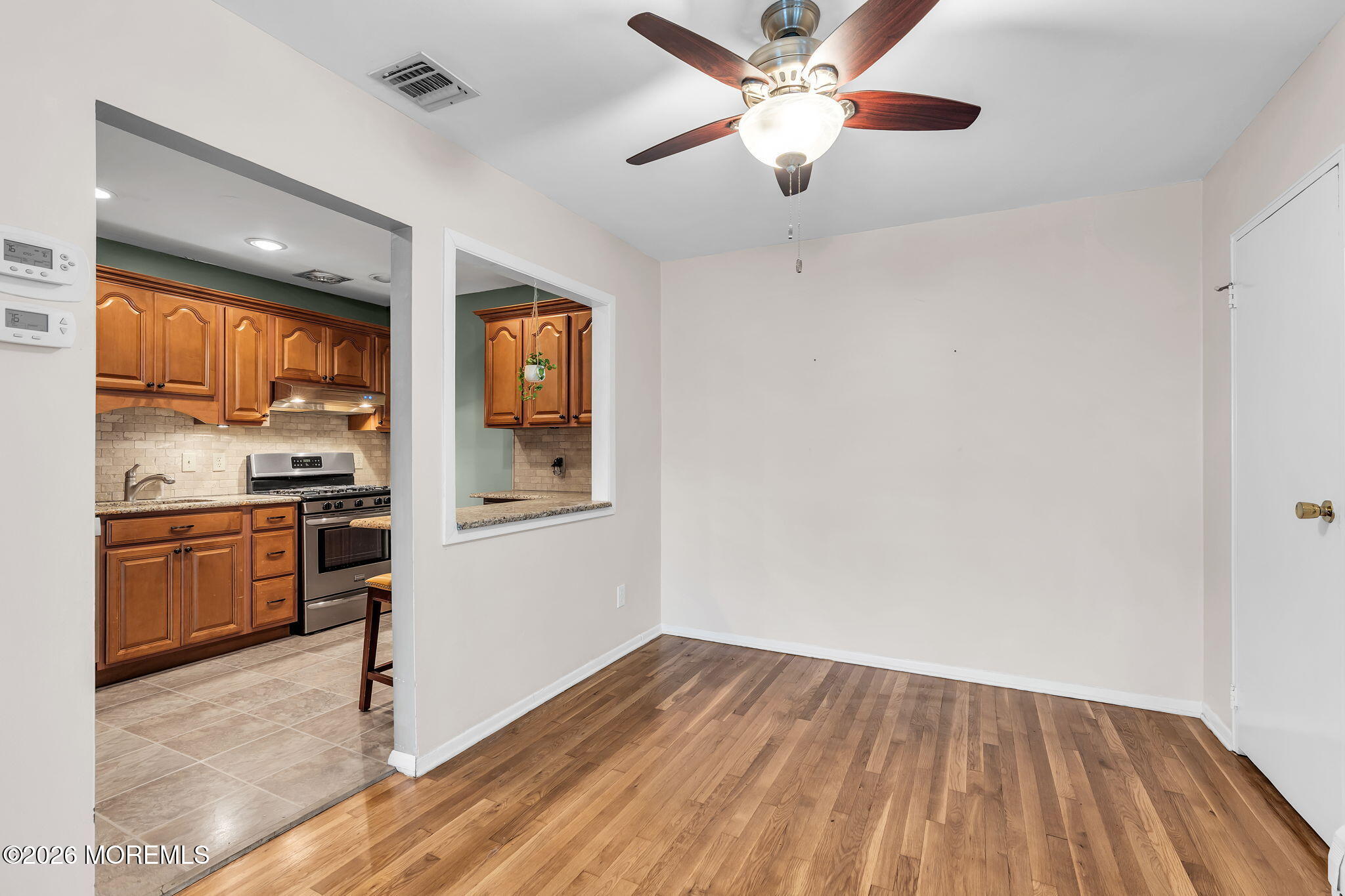 18 Robin Street B