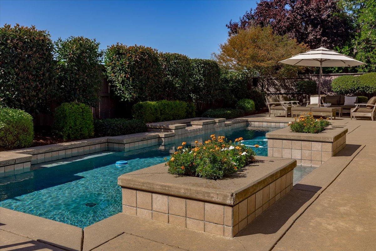 4866 Village Green Drive