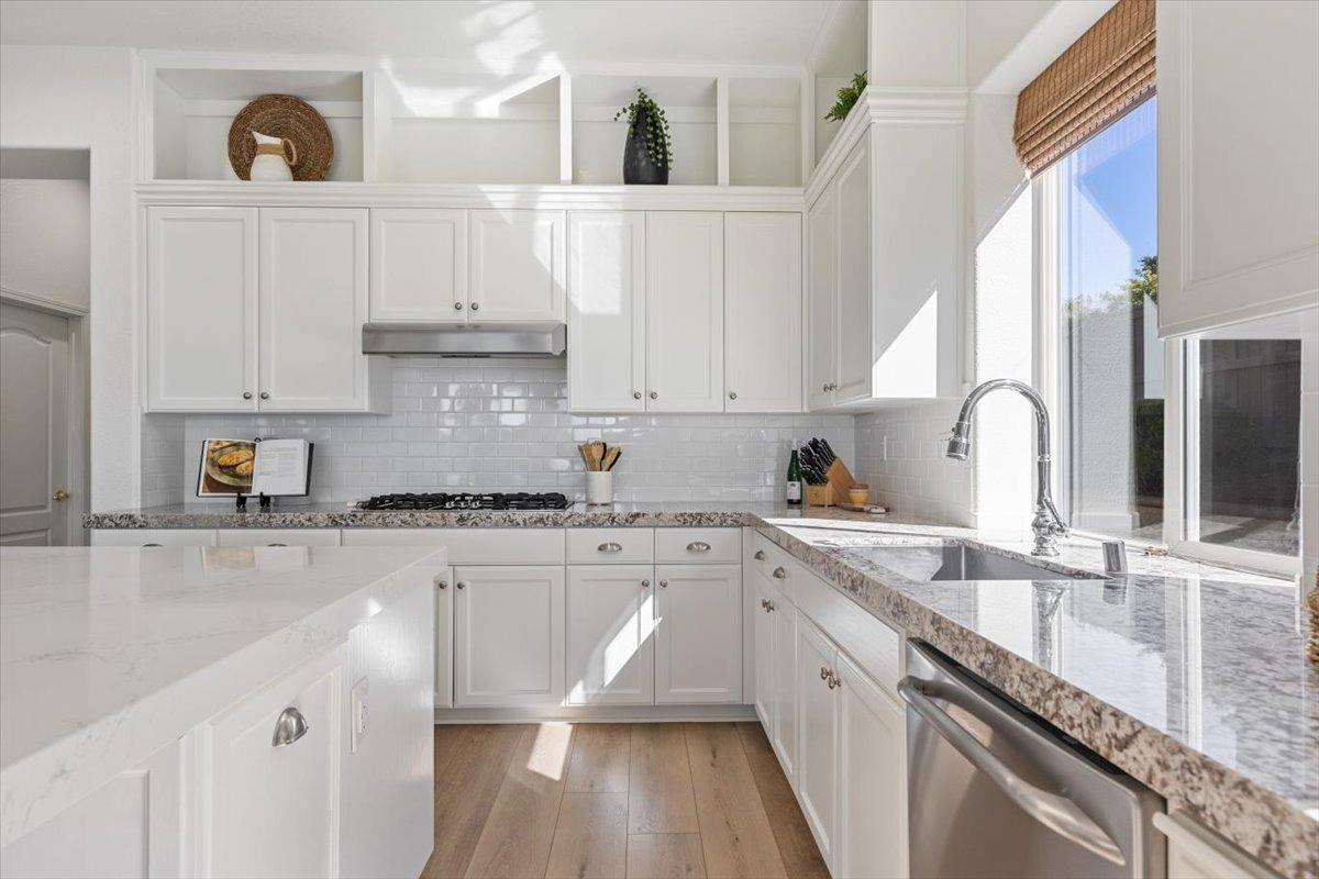 4866 Village Green Drive