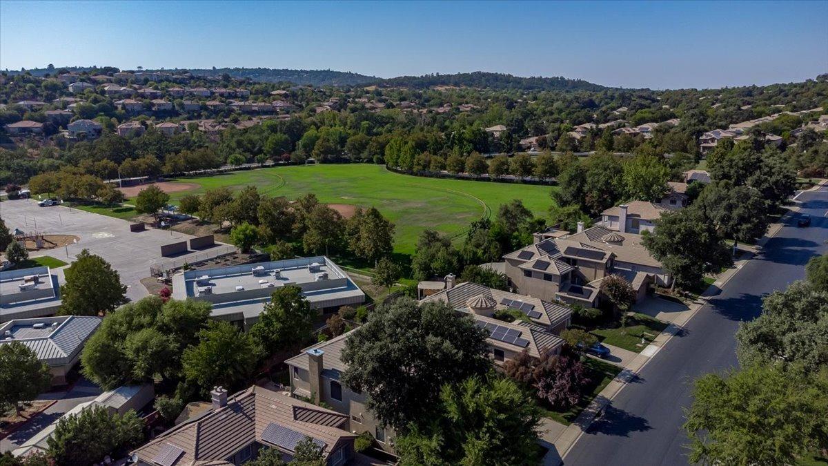 4866 Village Green Drive
