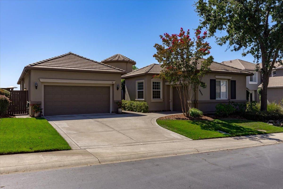4866 Village Green Drive