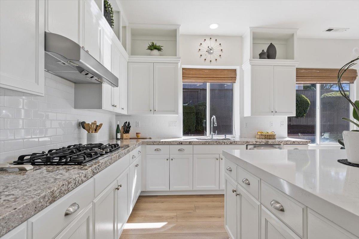 4866 Village Green Drive