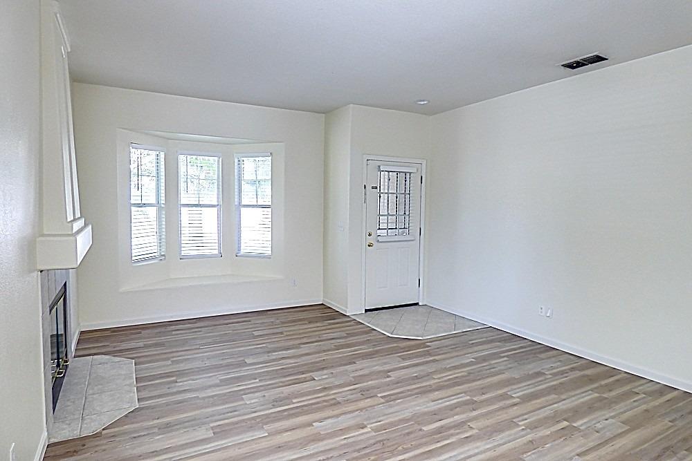 3695 Saintsbury Drive