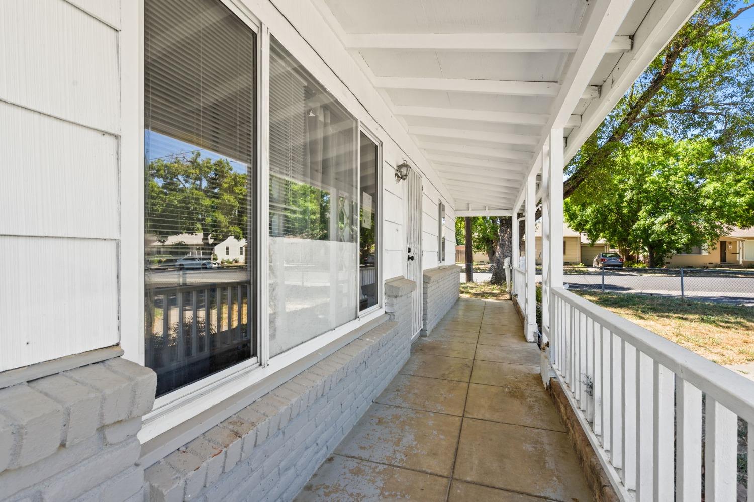 37 Grand Avenue
