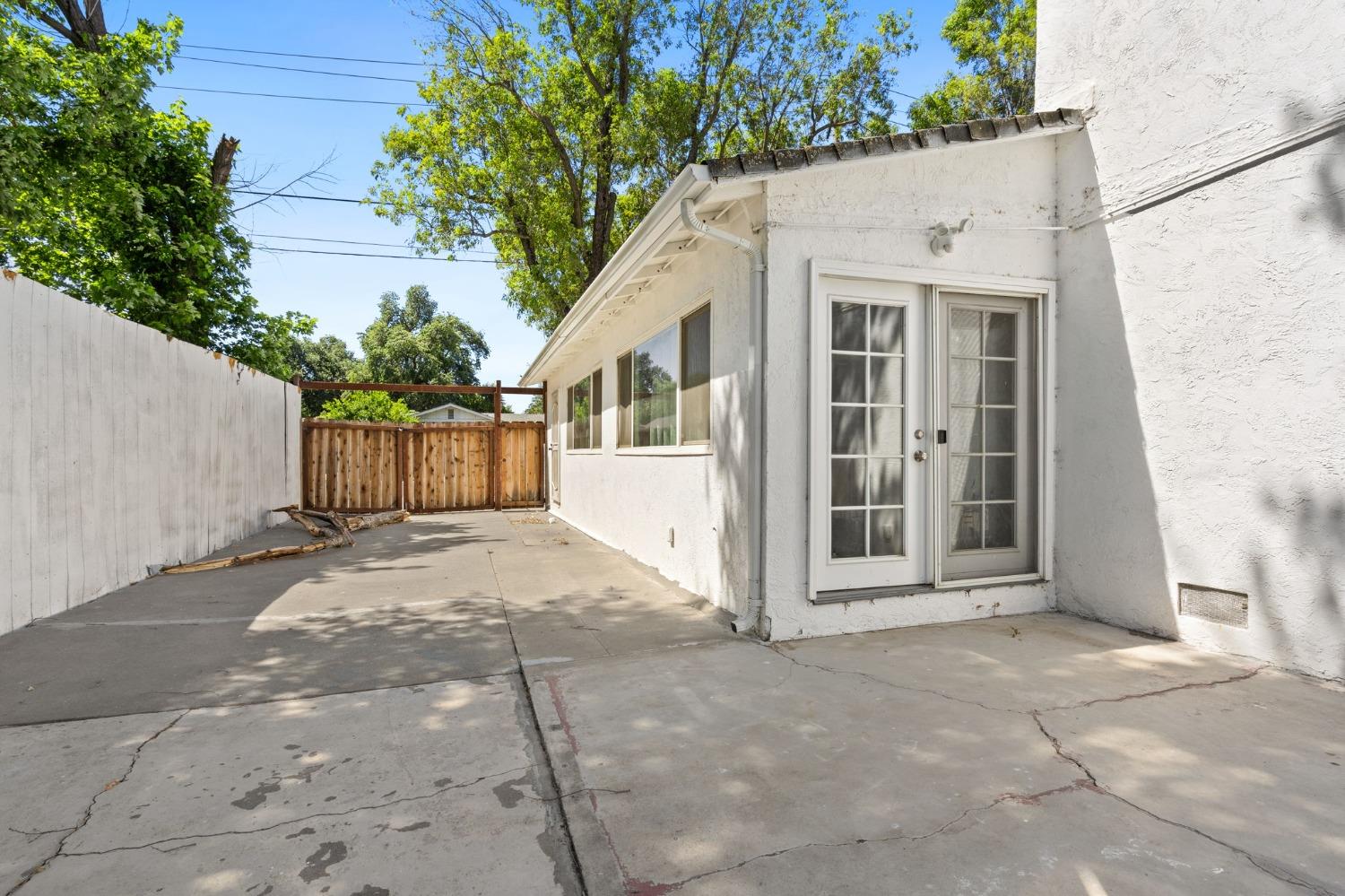 37 Grand Avenue