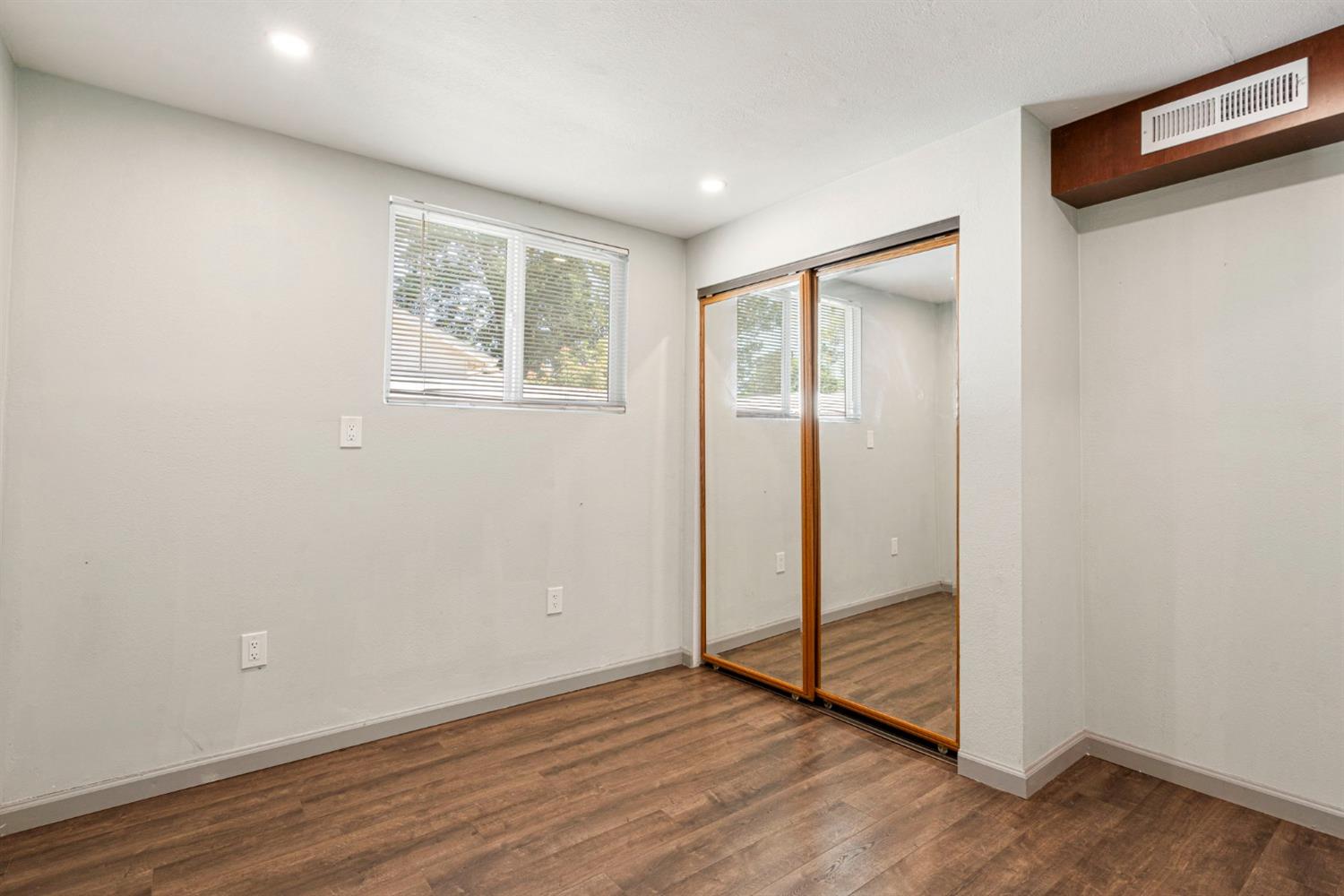 37 Grand Avenue