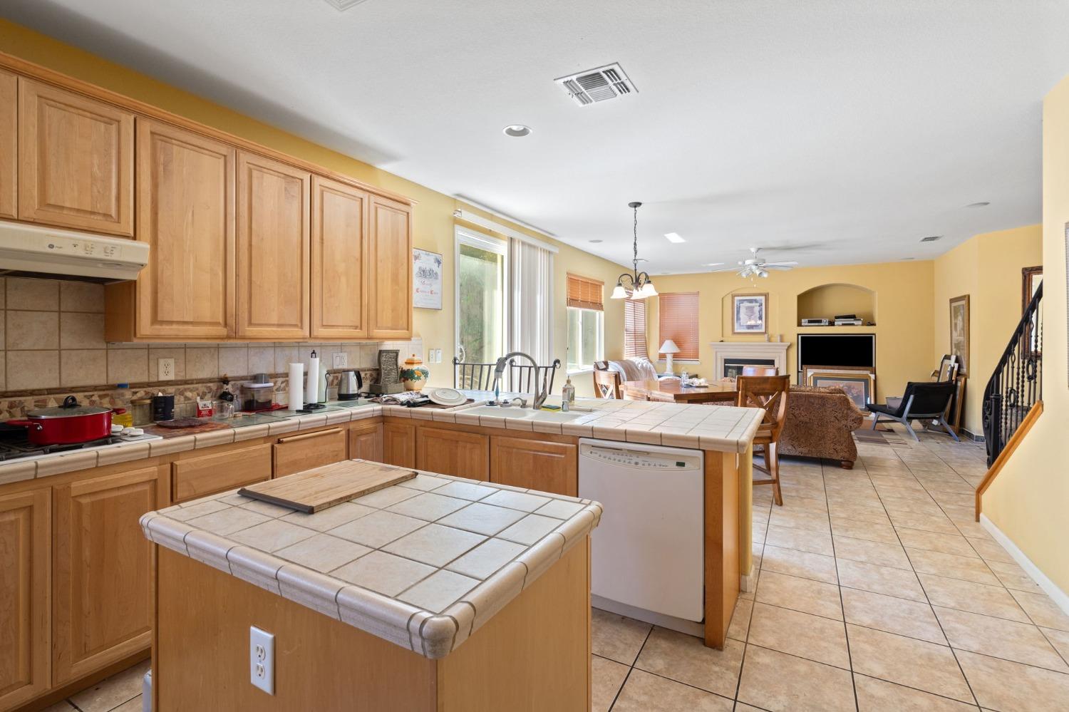 6617 Clapper Rail Court