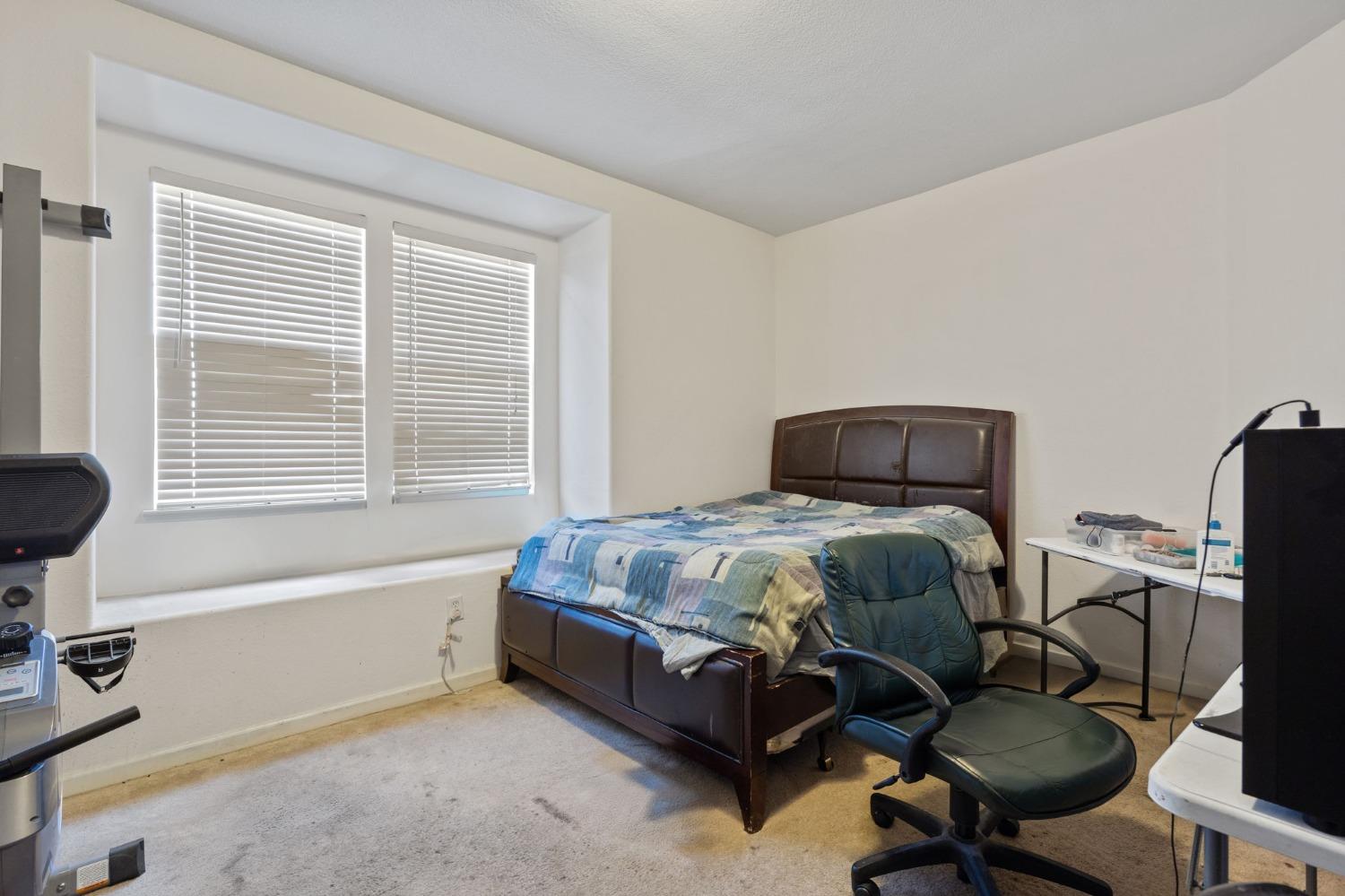 6617 Clapper Rail Court