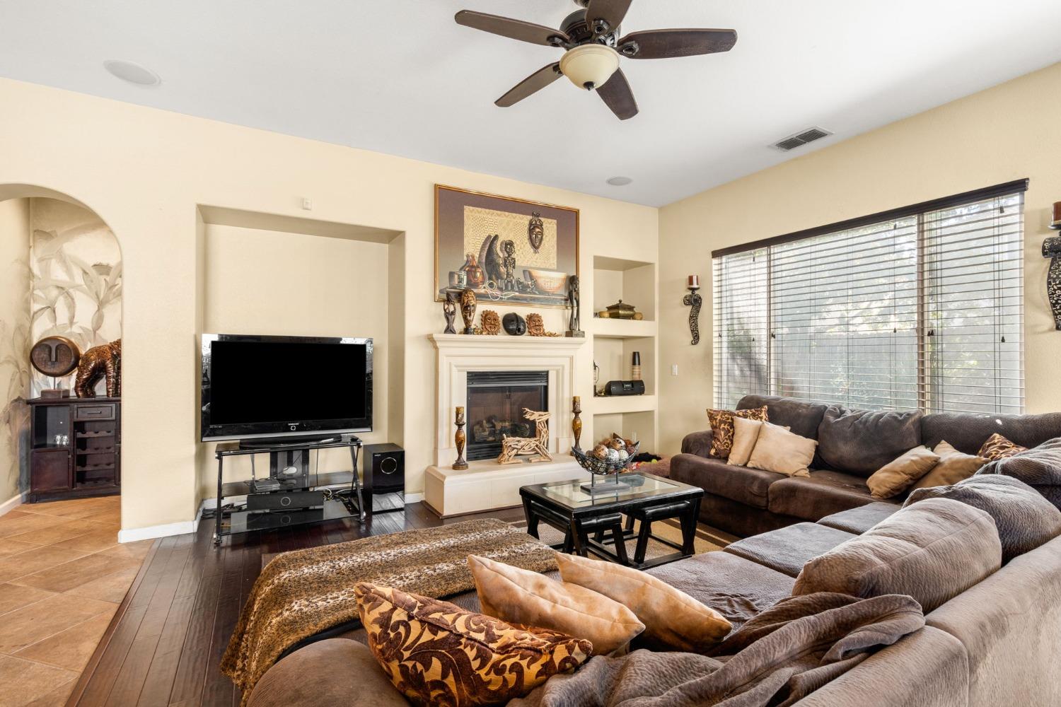 4642 Westlake Parkway