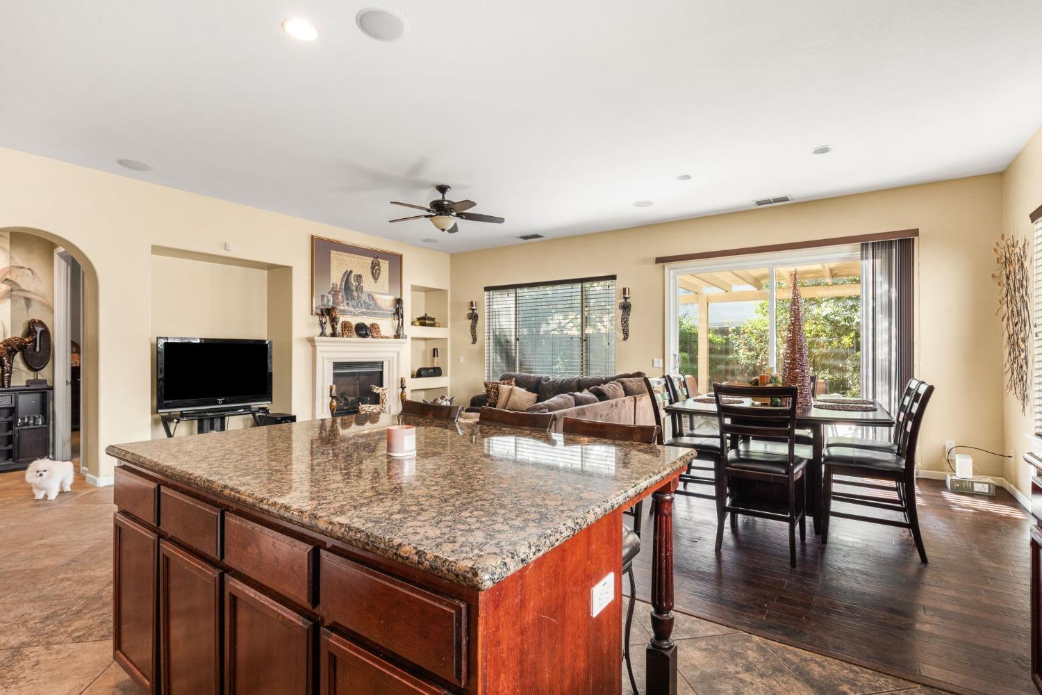 4642 Westlake Parkway