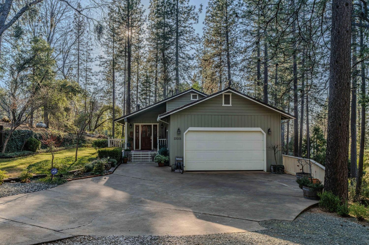 23201 Hidden Lane