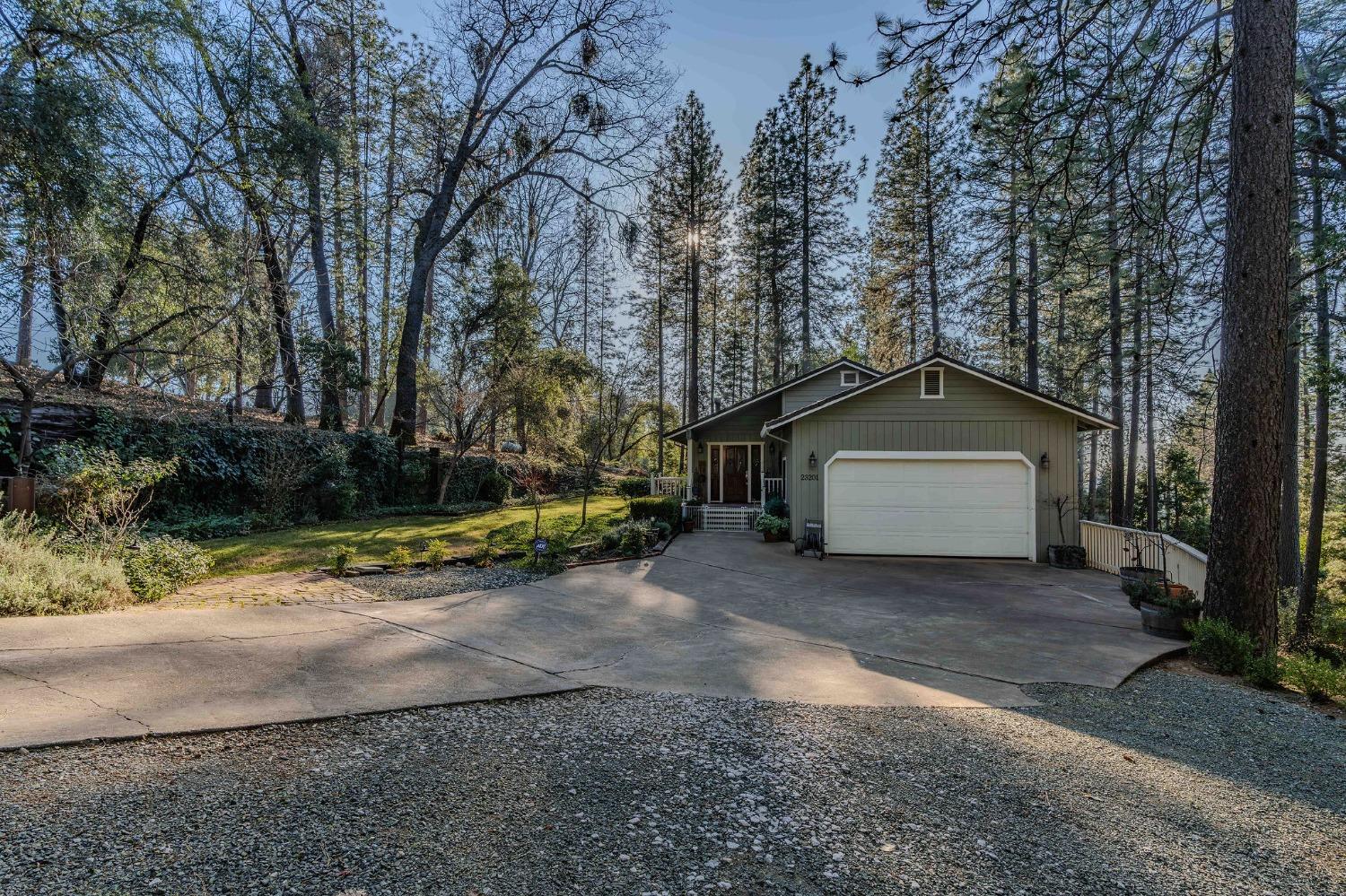 23201 Hidden Lane