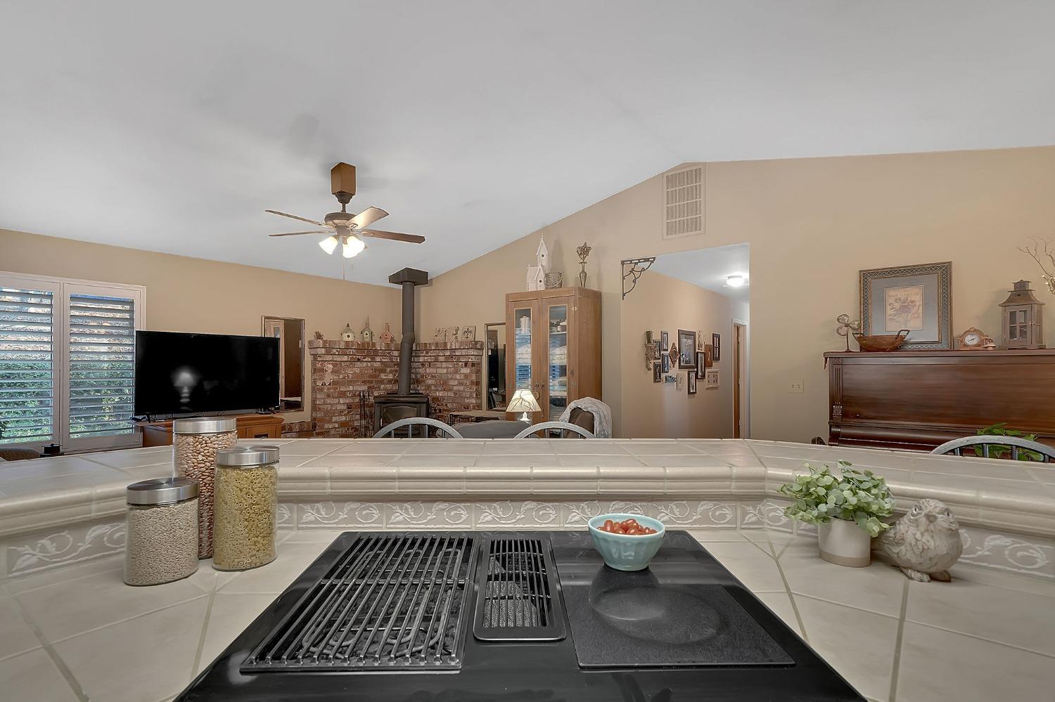 23201 Hidden Lane