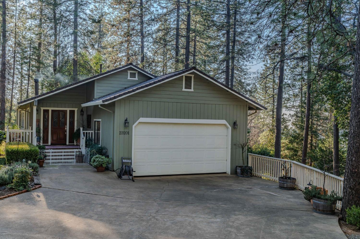 23201 Hidden Lane
