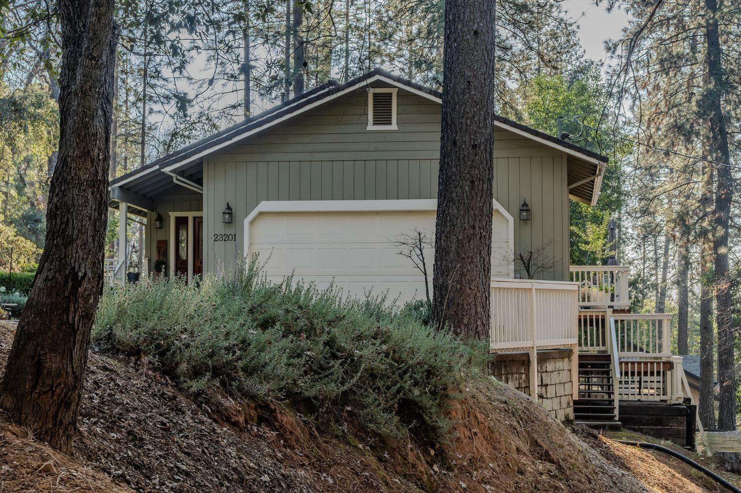 23201 Hidden Lane