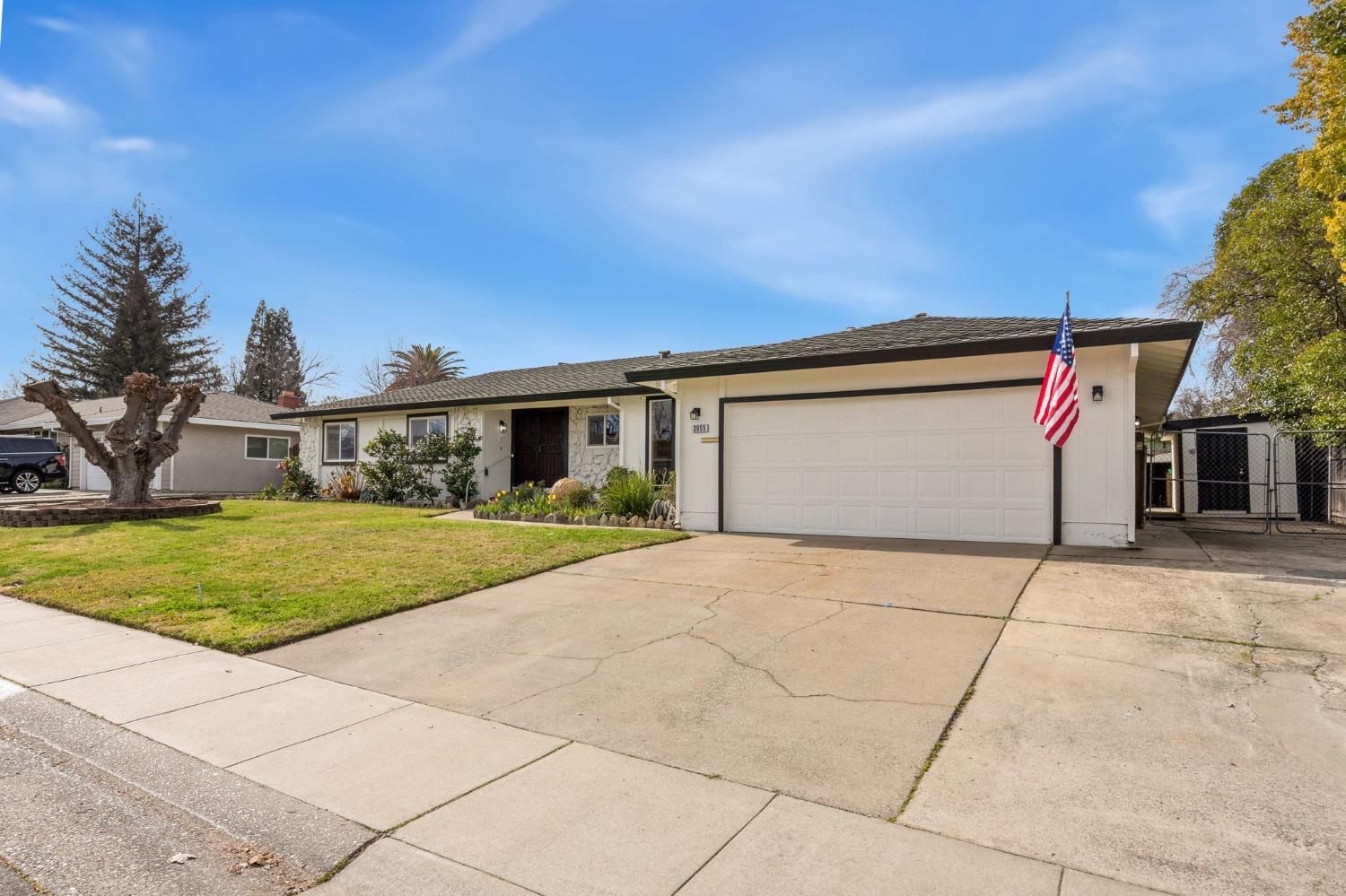 3955 Rochdale Drive