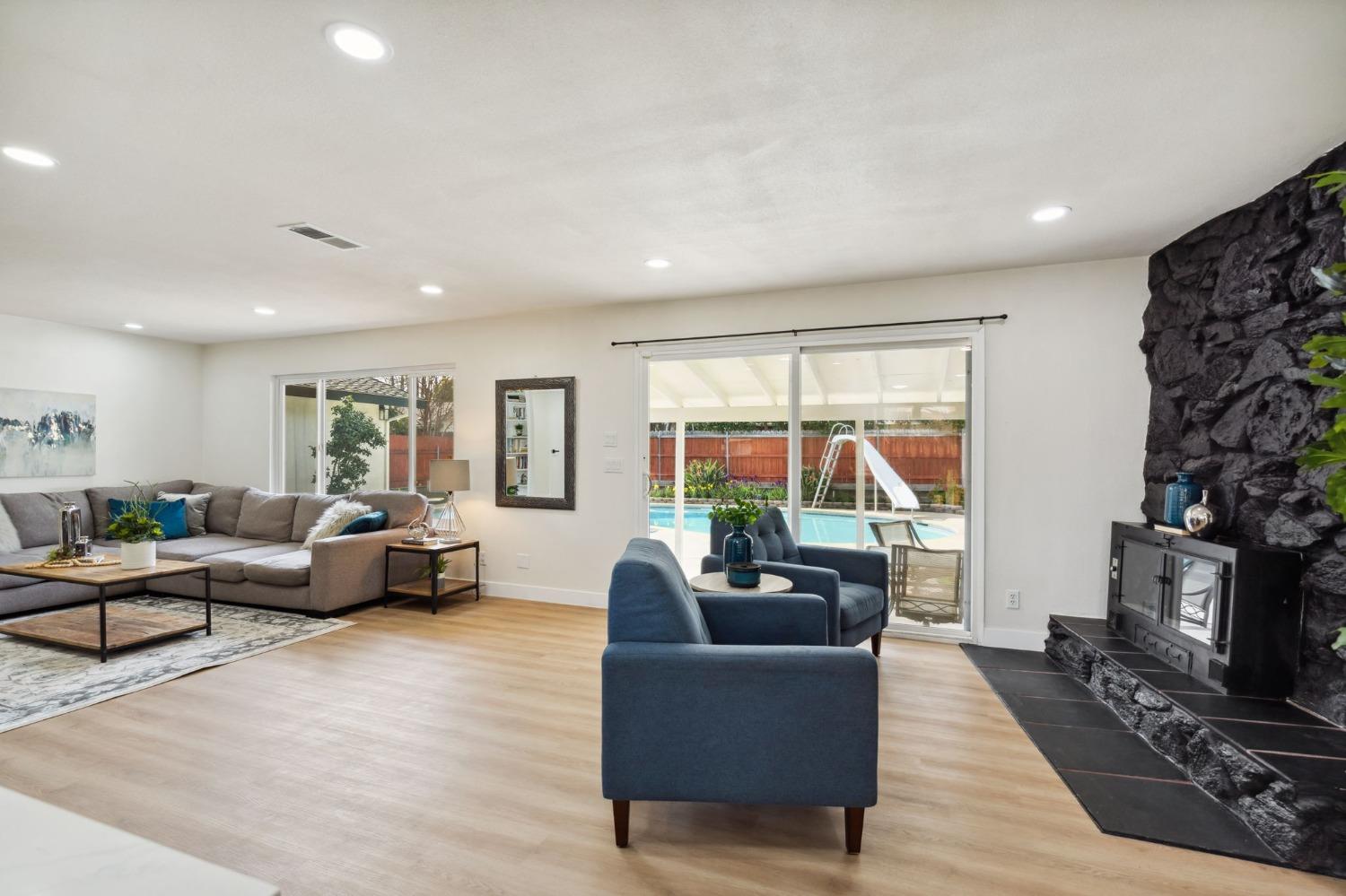 3955 Rochdale Drive