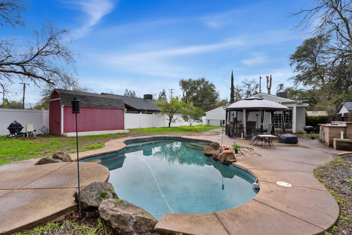 7616 Park Drive
