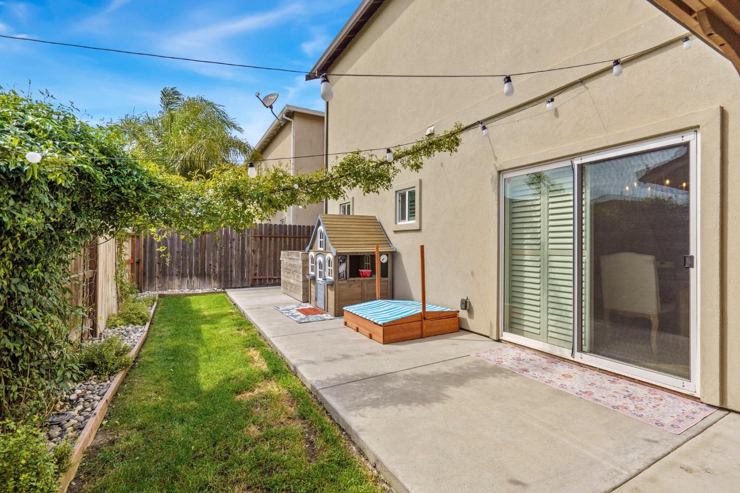 4252 Clay Creek Way