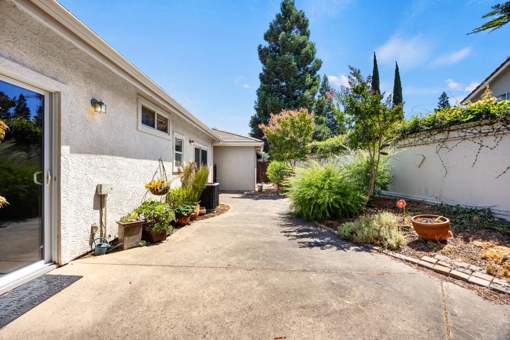 1187 Reston Drive