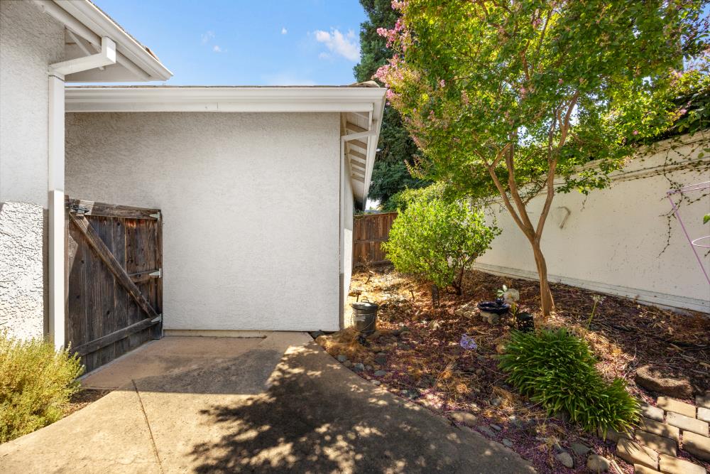 1187 Reston Drive