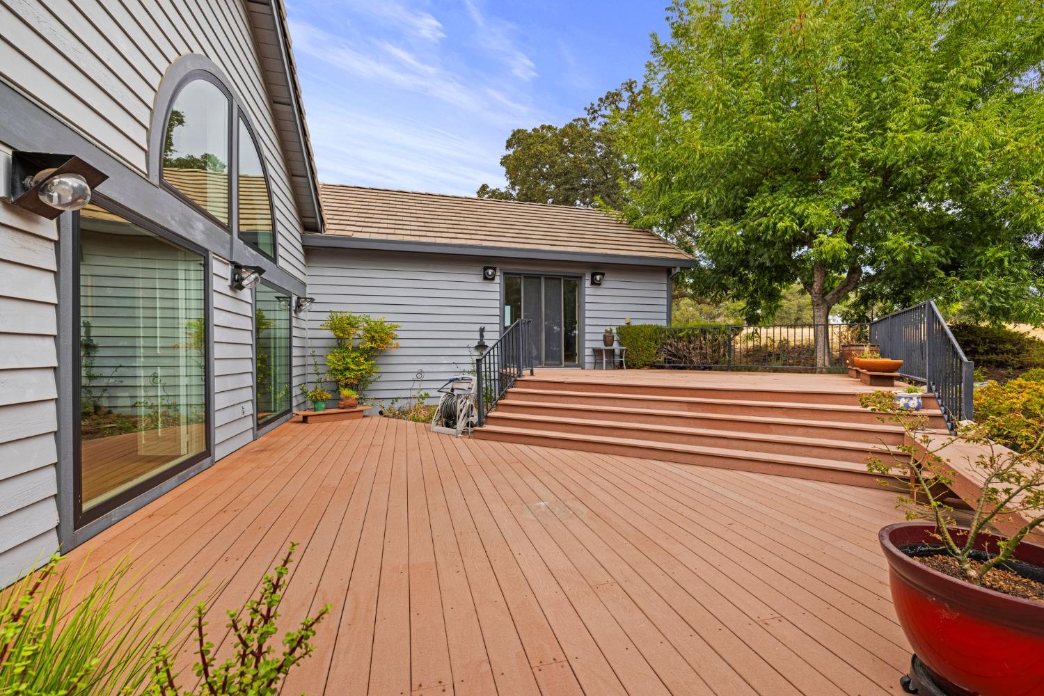 6156 Puerto Drive