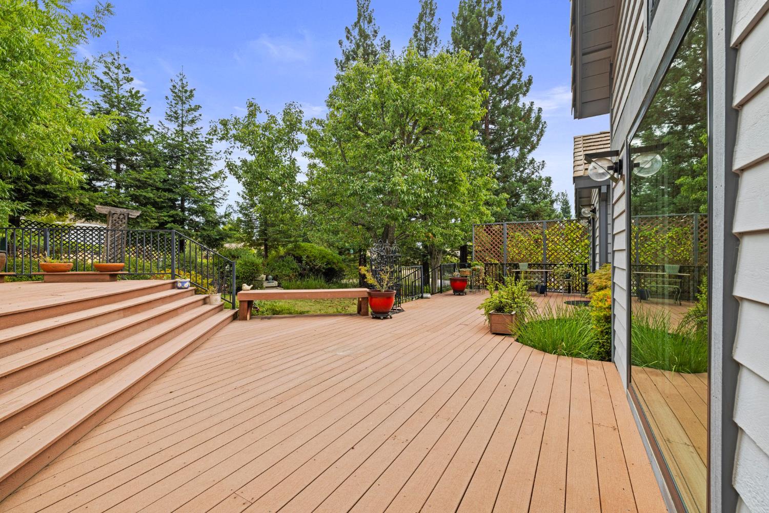 6156 Puerto Drive