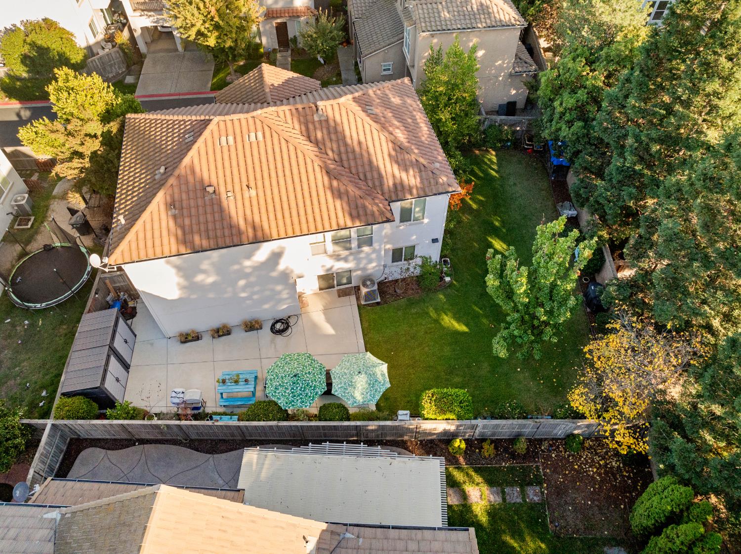 16 Kings Beach Place