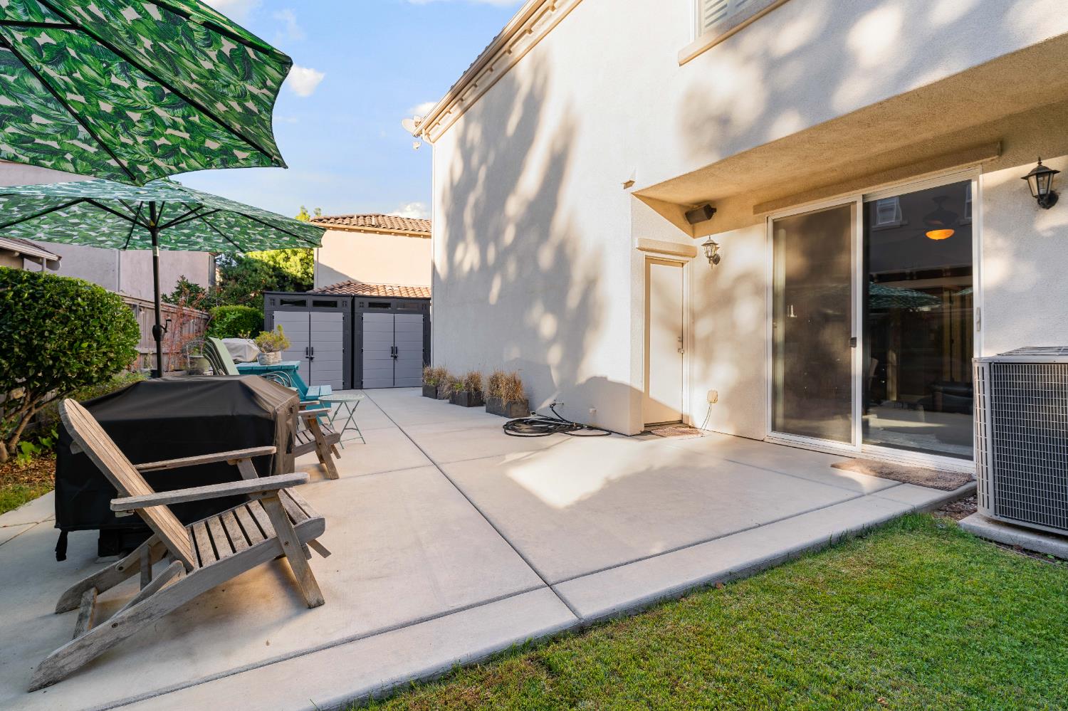16 Kings Beach Place