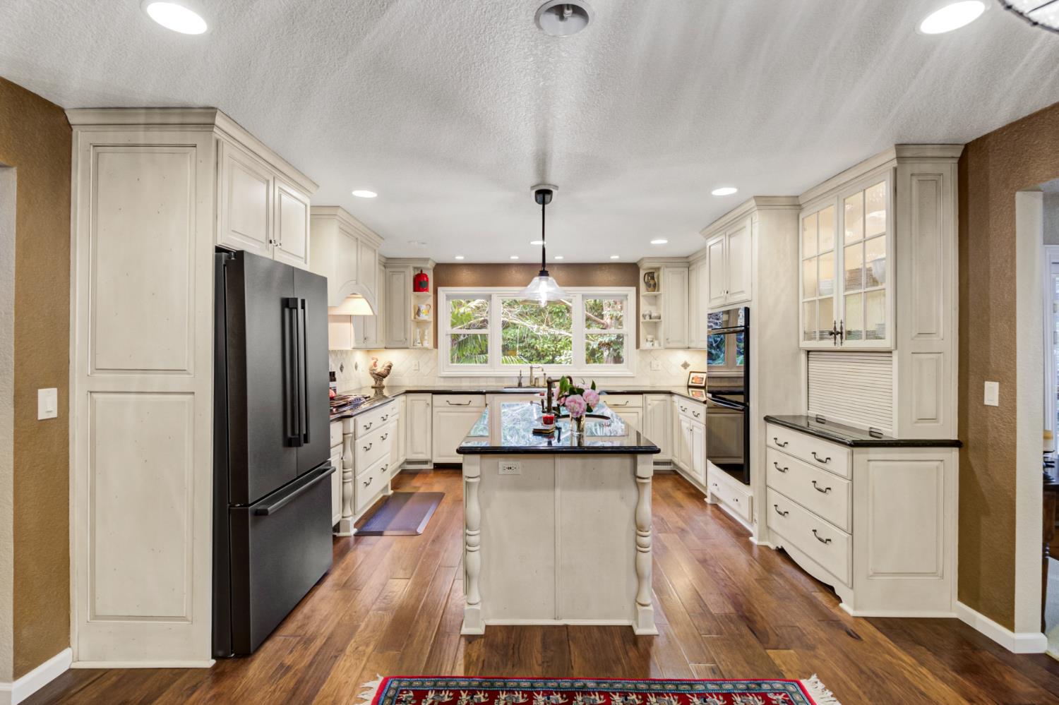 3305 Inverness Court