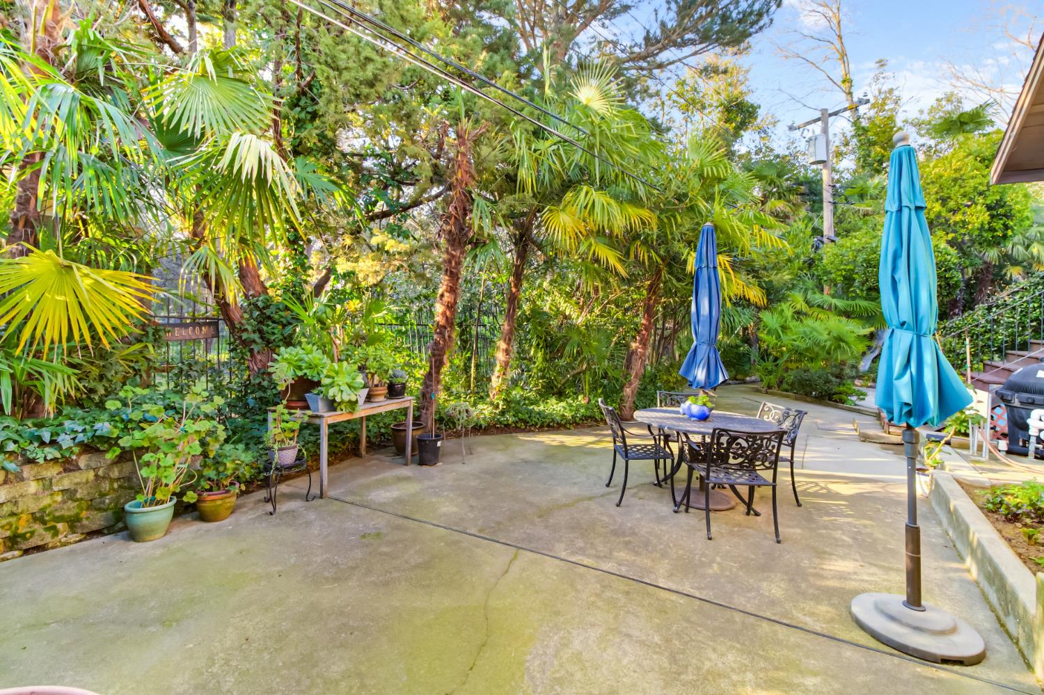 3305 Inverness Court